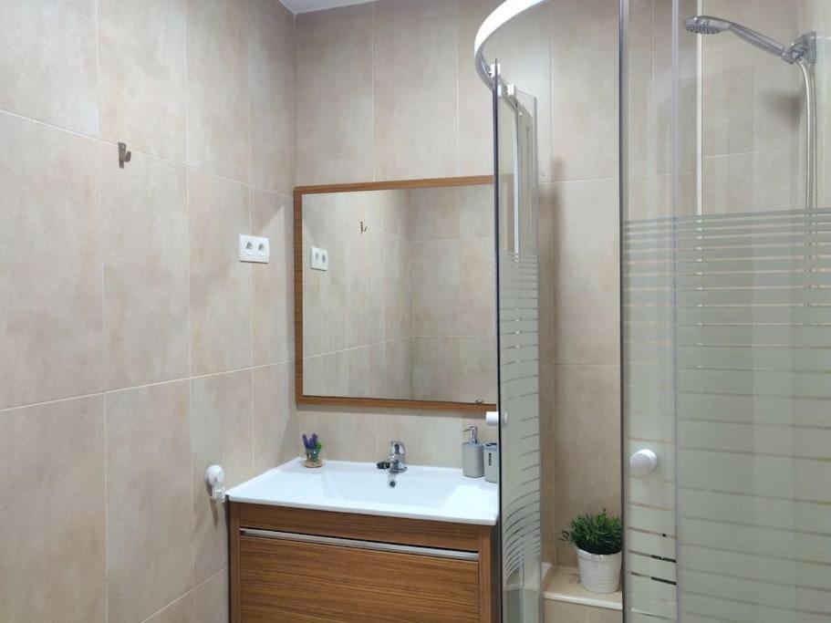 Apartamento Estudio Con Gran Terraza Junto Al Centro Historico Málaga