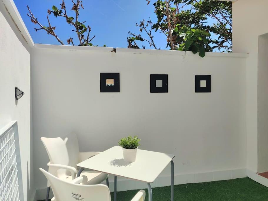 Apartamento Estudio Con Gran Terraza Junto Al Centro Historico Málaga