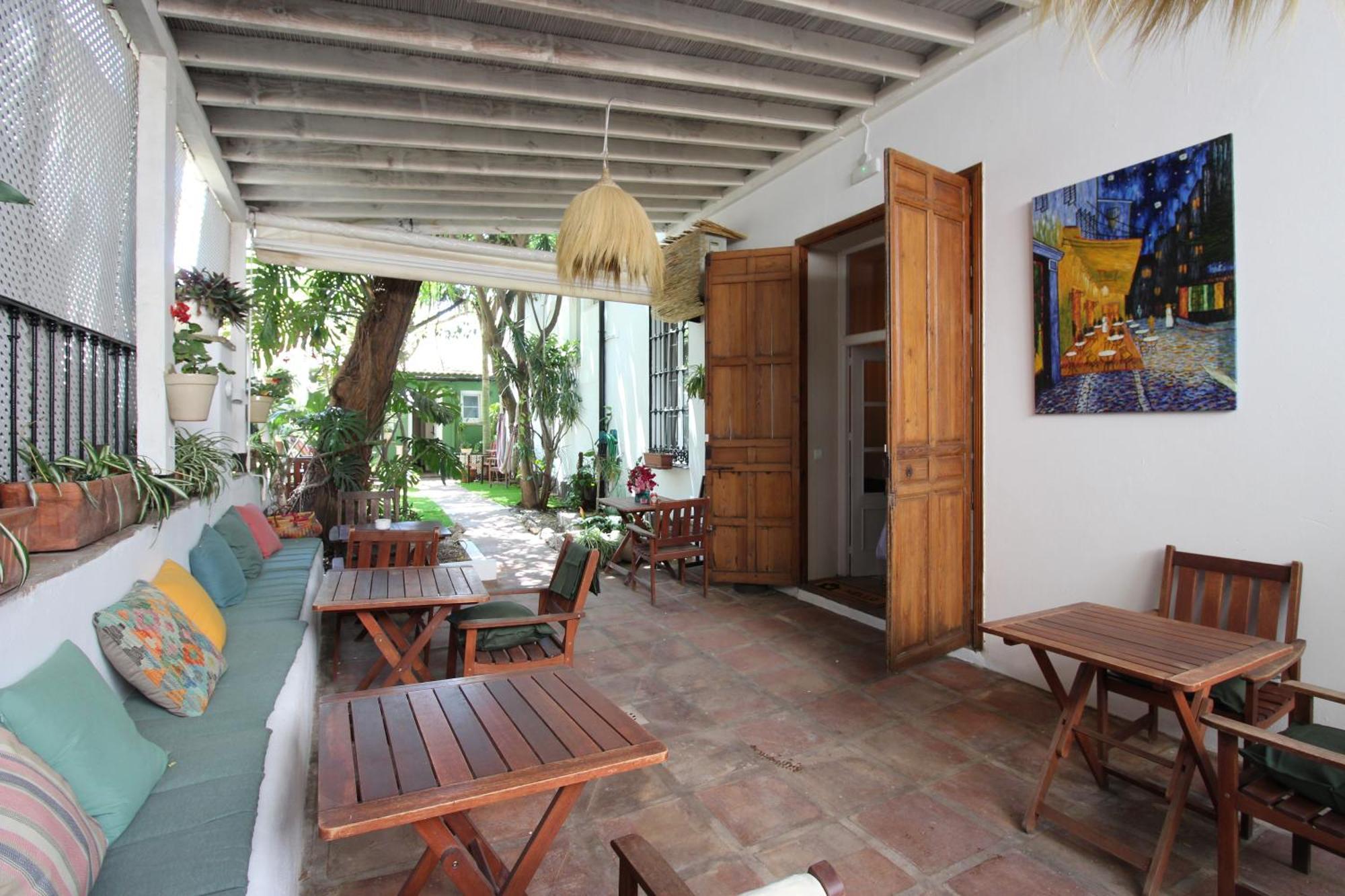 Casa de hóspedes Acacias 2*