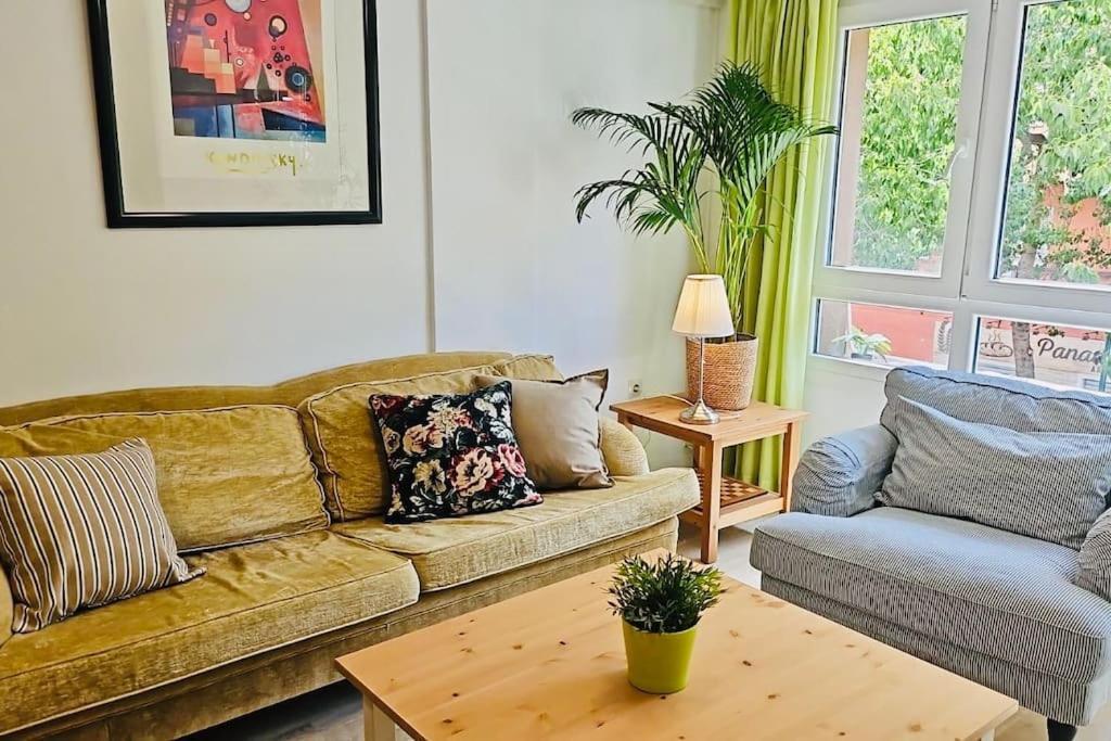 Centrico Piso Con 2 Camas De Matrimonio Málaga