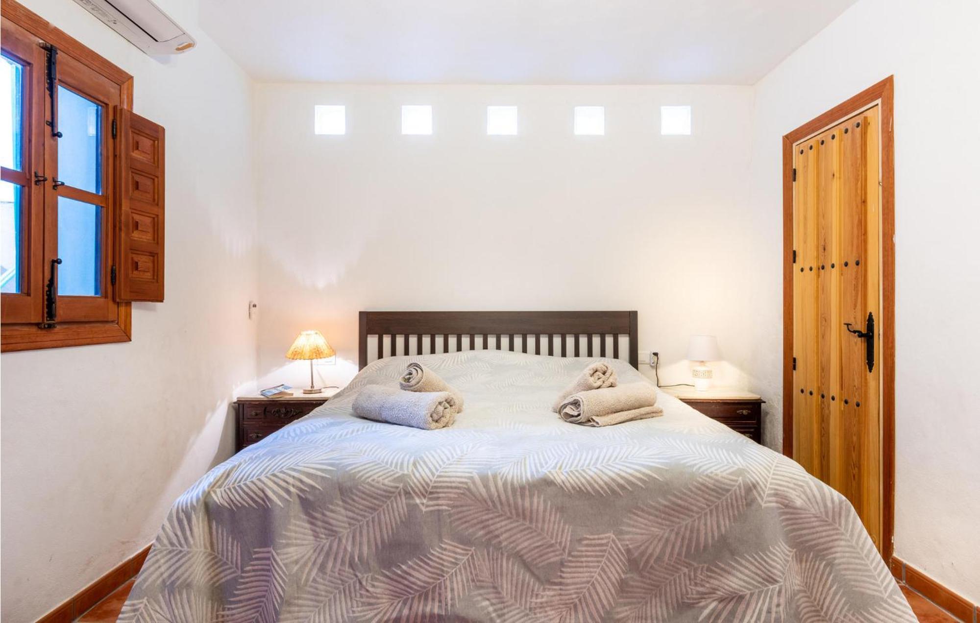 Pet Friendly In Iznate With Kitchen Ferienhaus Málaga