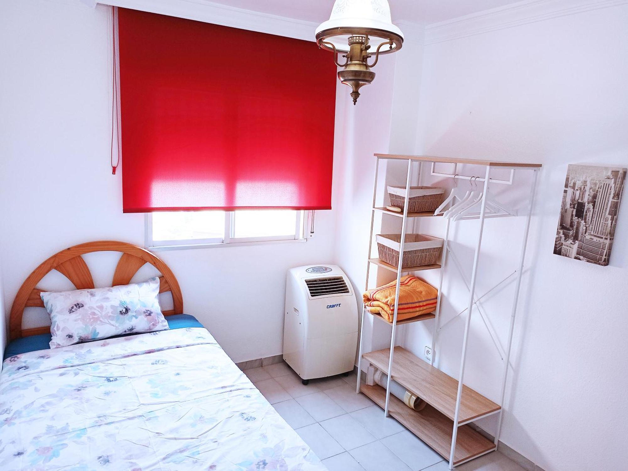 Angosta Host Habitación en casa particular Málaga