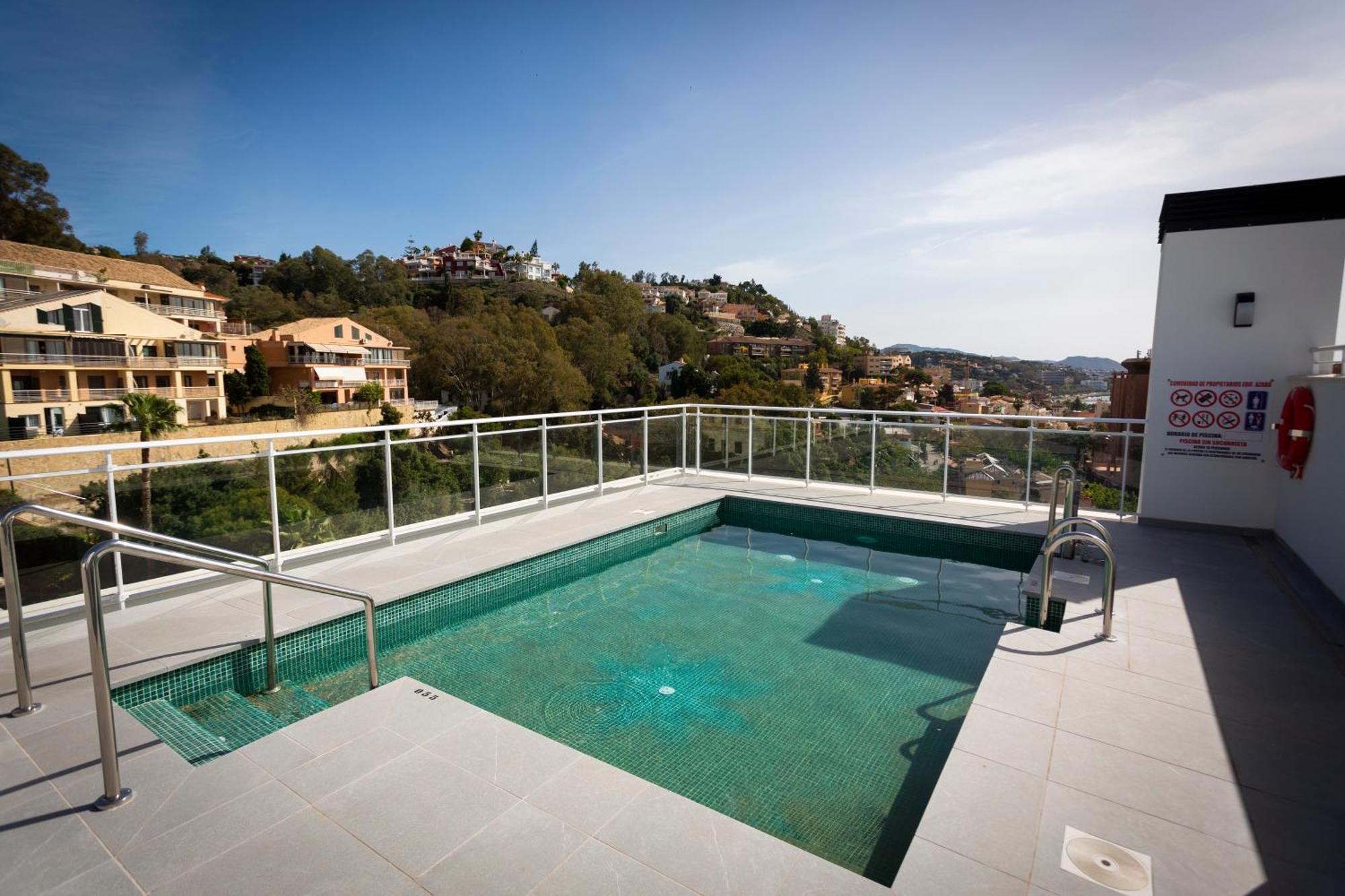 Apartamento Con Vistas En Paseo De Reding By Rent Me Malaga