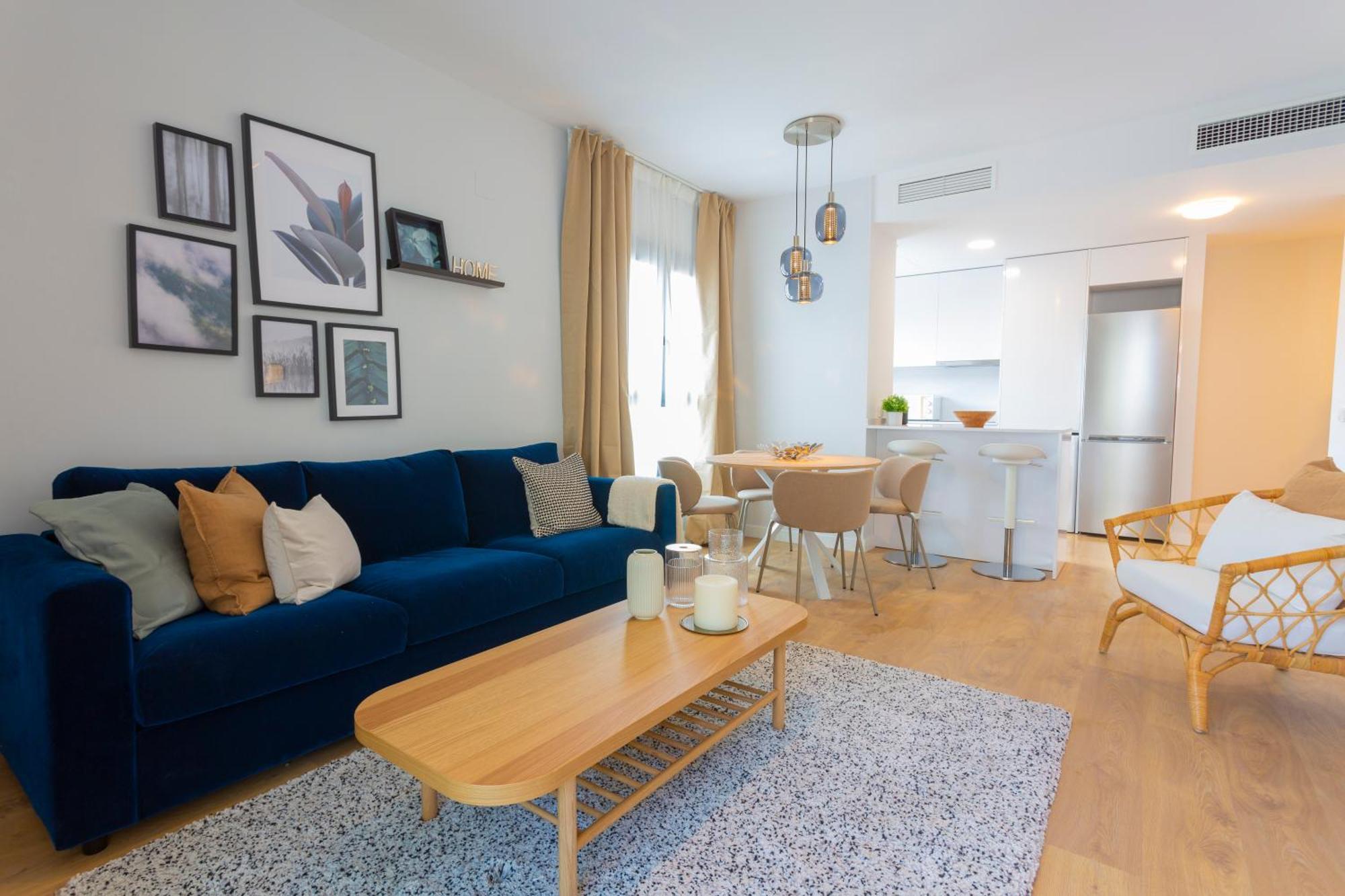 Apartamento Con Vistas En Paseo De Reding By Rent Me Malaga