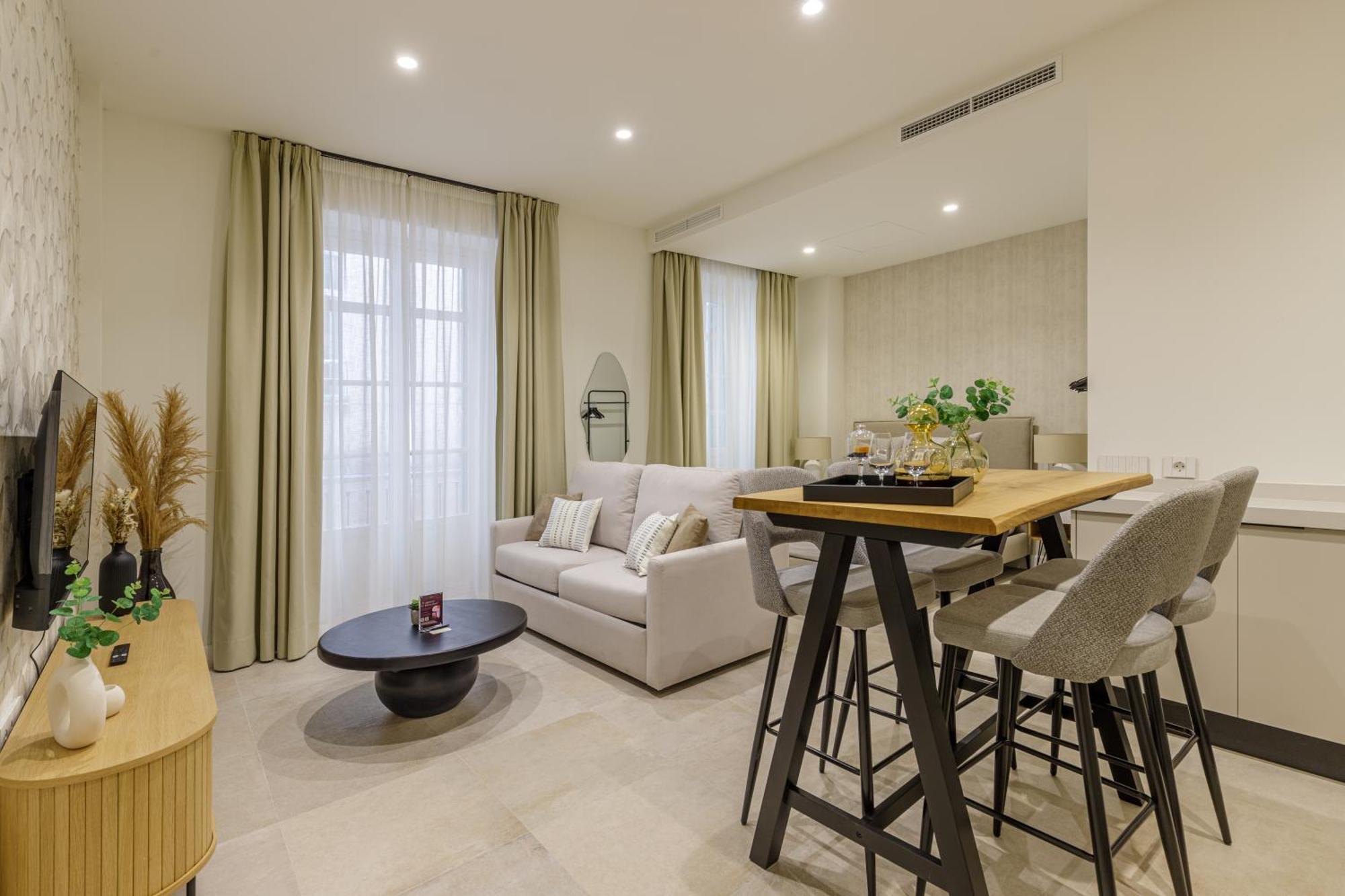 Plaza Del Siglo & Boutique By Caleta Homes * Málaga
