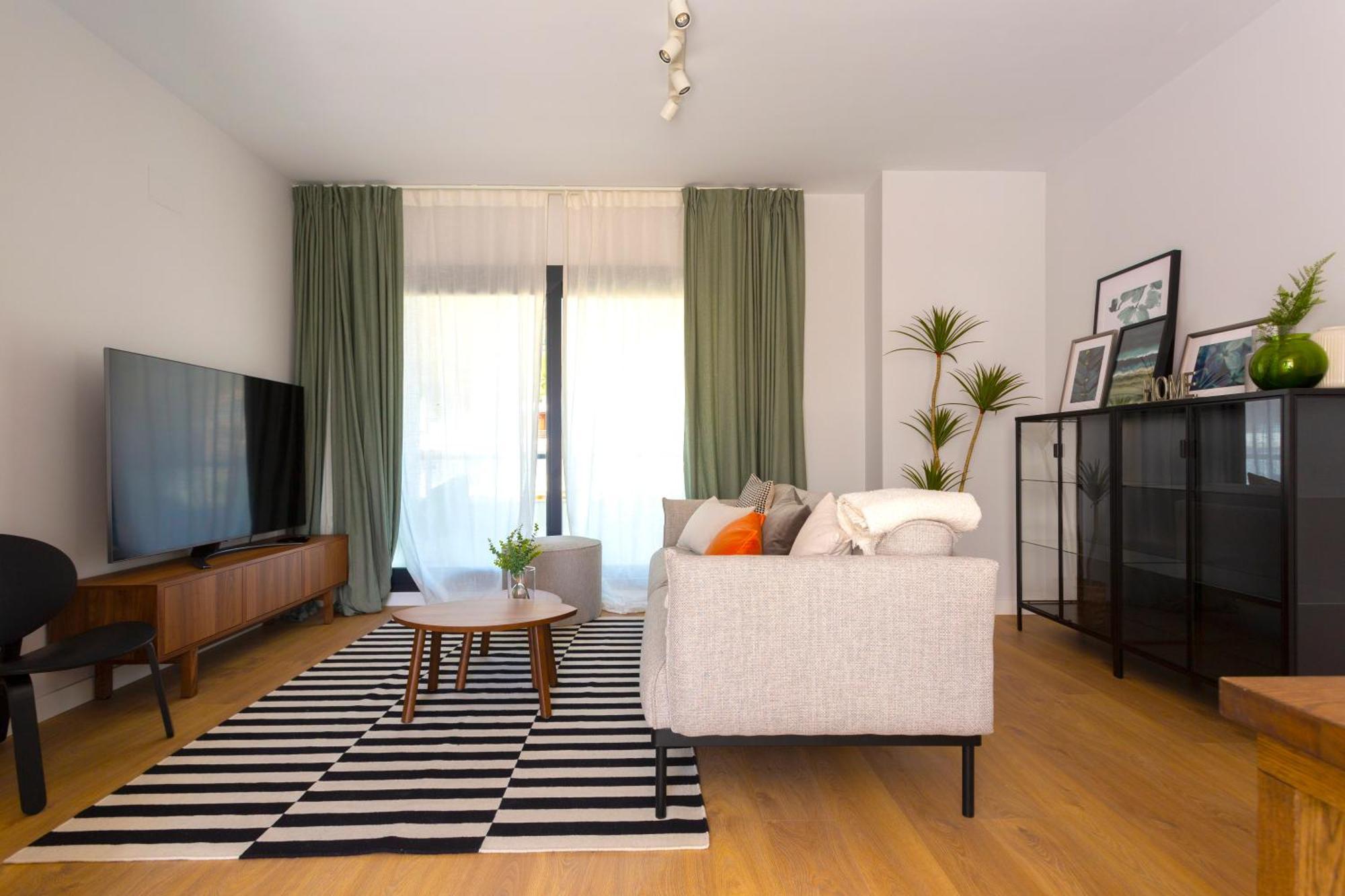 Atico En Paseo De Reding By Rent Me Apartamento Málaga