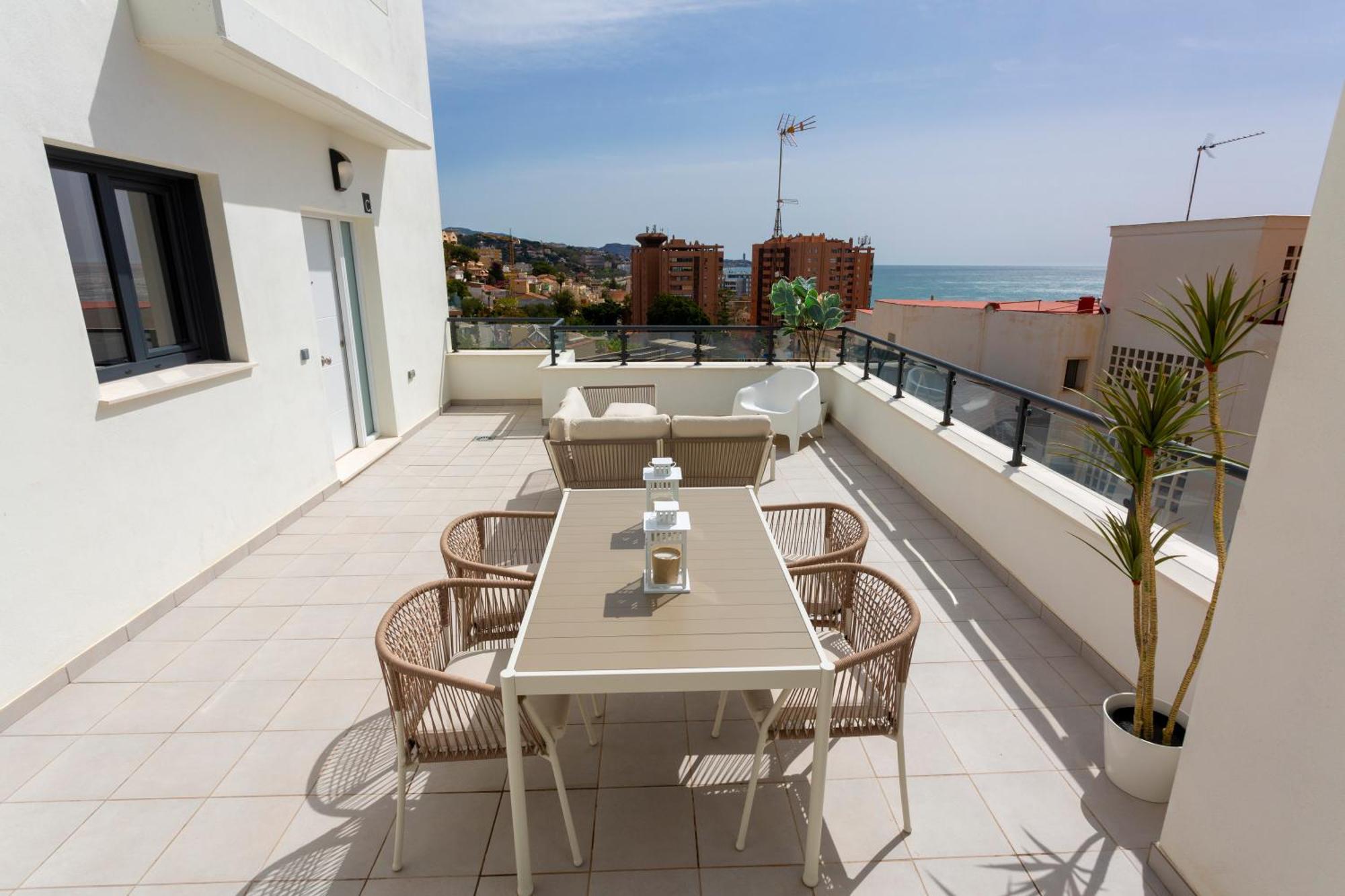 Atico En Paseo De Reding By Rent Me Apartamento Málaga