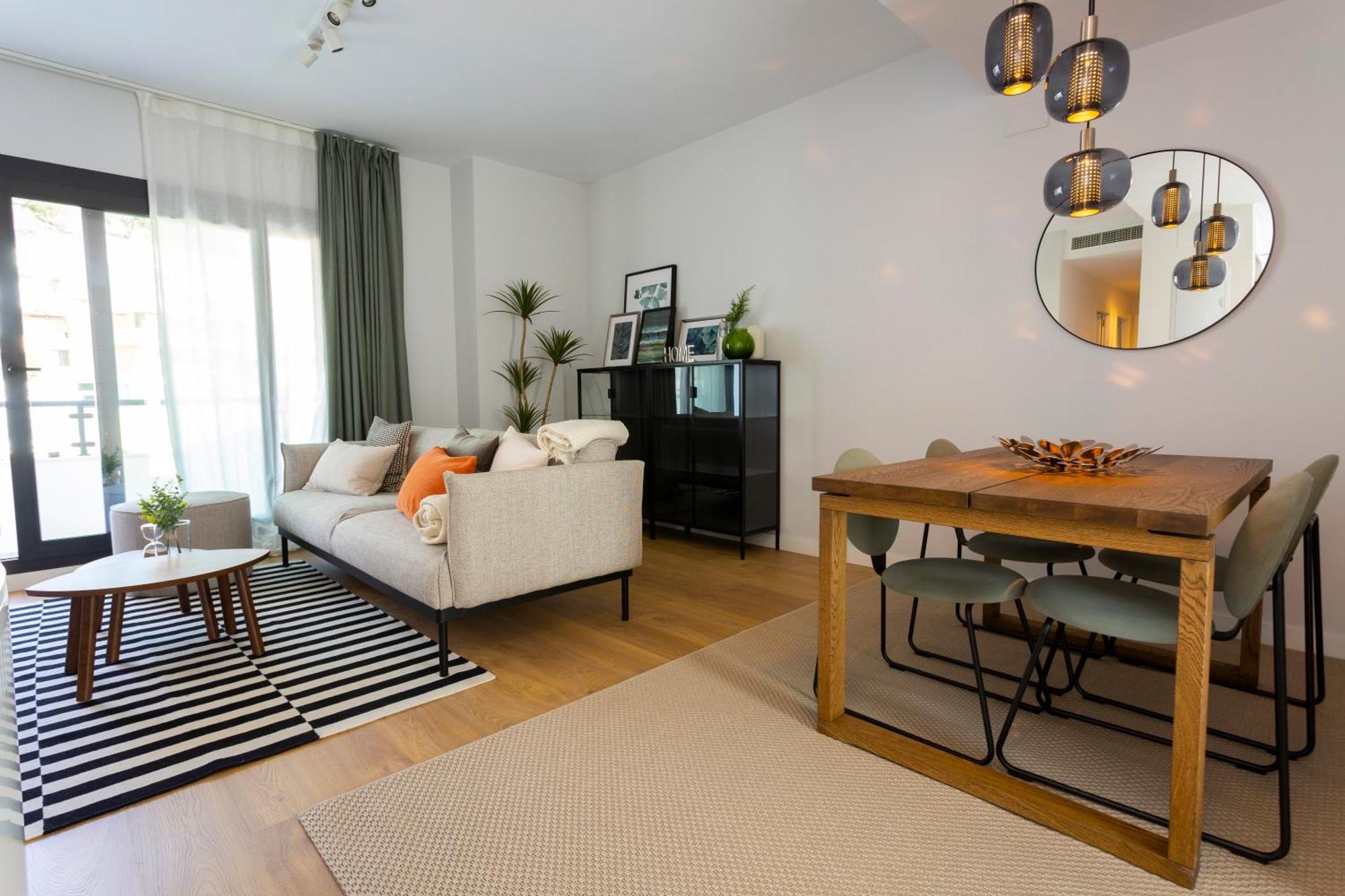 Apartamento Atico En Paseo De Reding By Rent Me Málaga