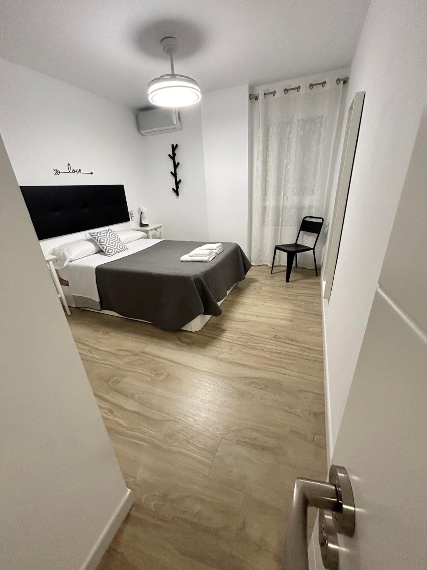 Gloria 1 Parking Privado Gratis Apartment Málaga