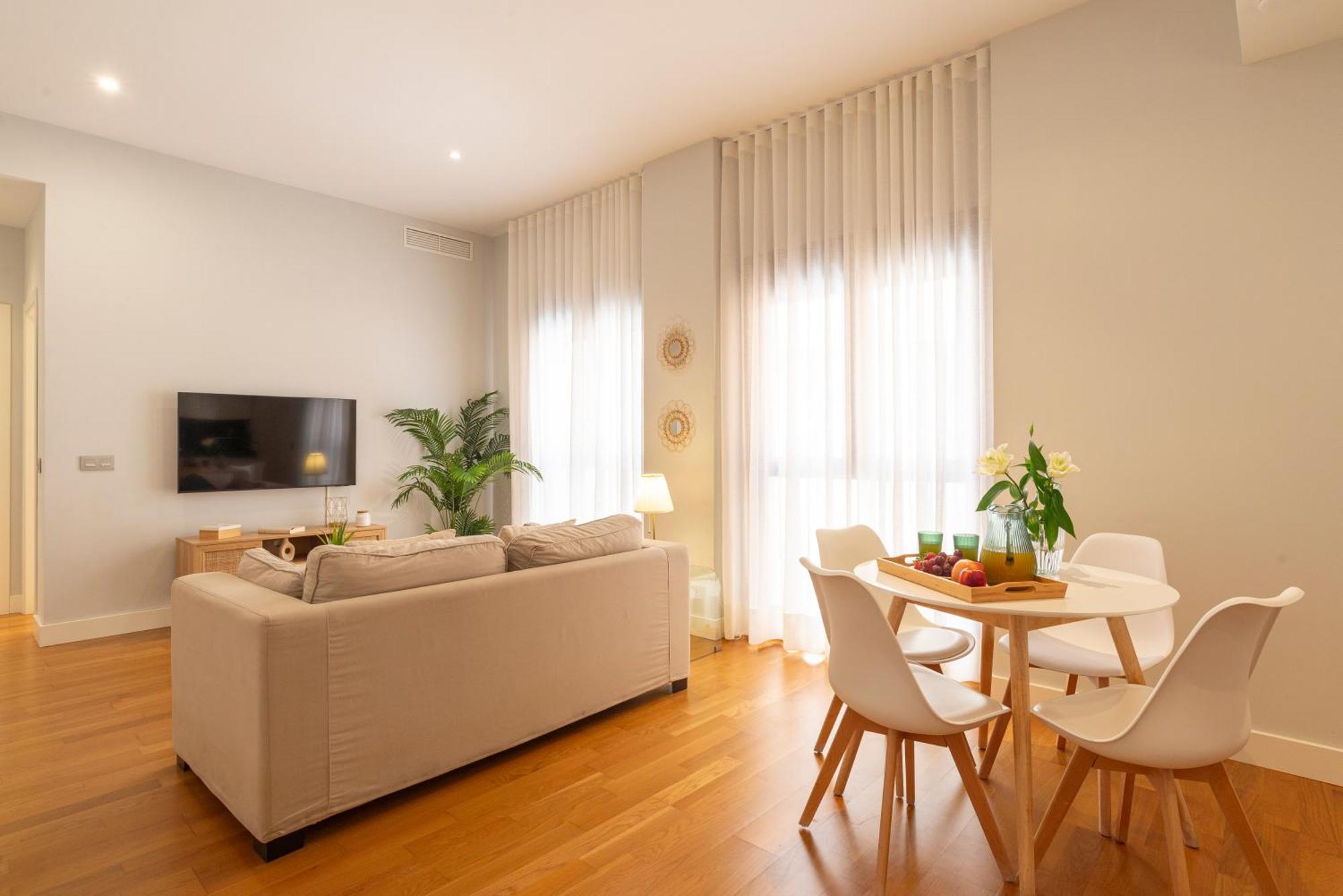 Souviron & Old Town By Ele Apartment *
