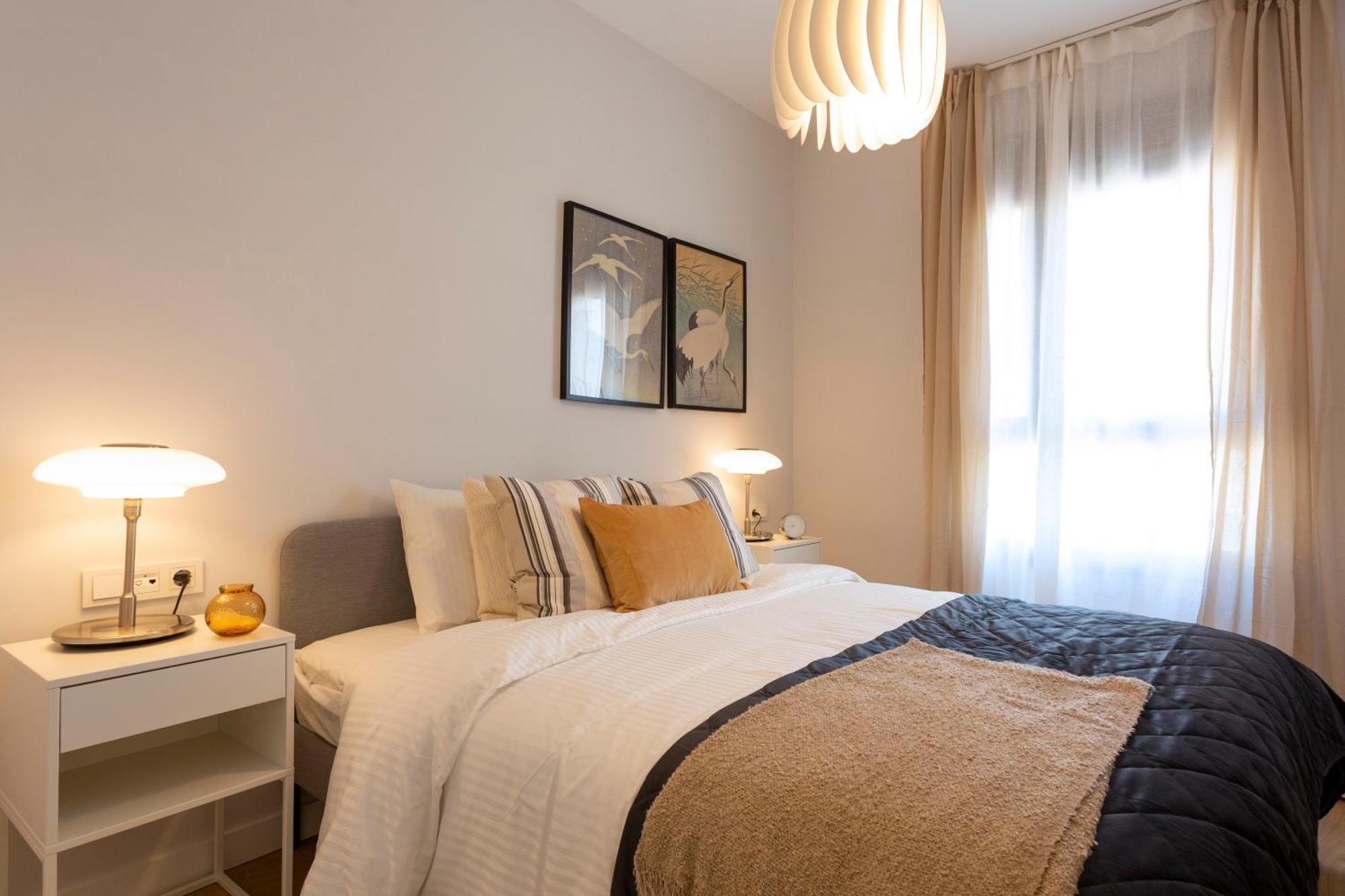 Atico En Paseo De Reding By Rent Me *