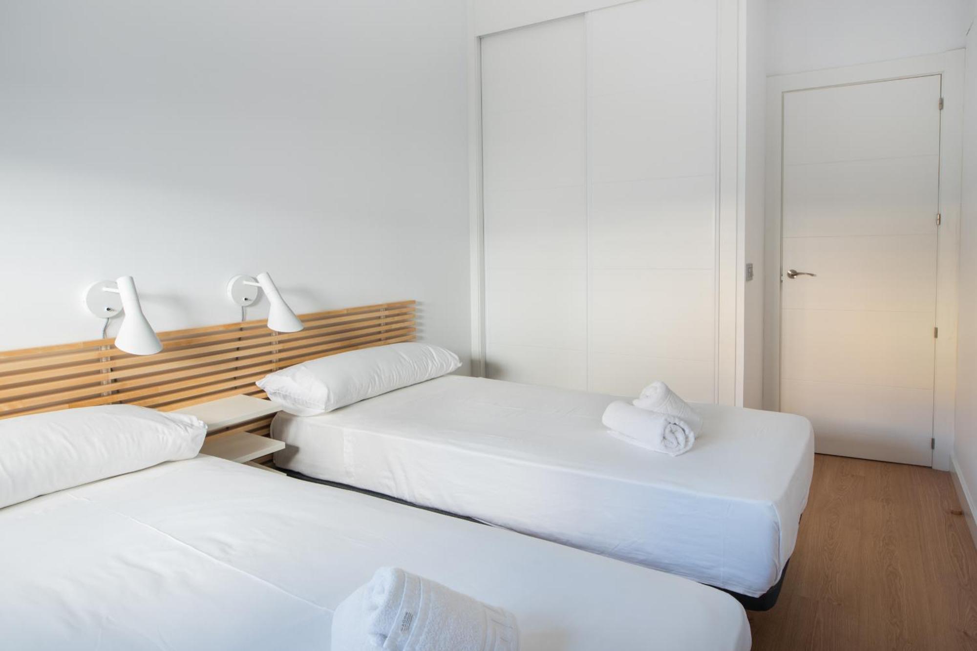 Apartment Cozy Modern Flat Terrace 2 Bedrooms 2 Bathrooms Málaga