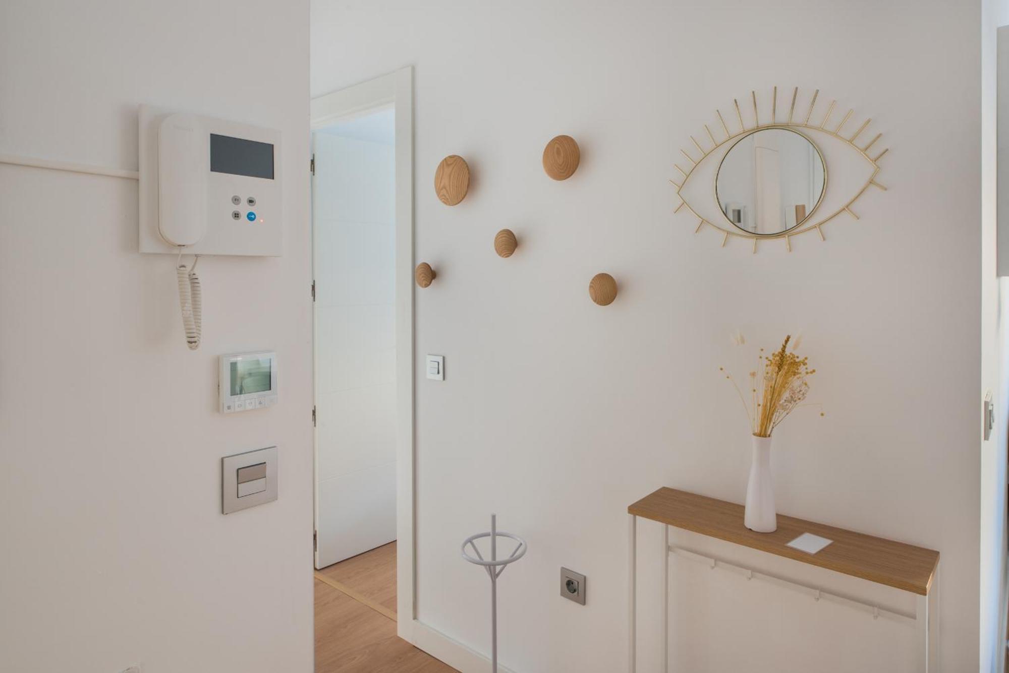 Cozy Modern Flat Terrace 2 Bedrooms 2 Bathrooms Málaga