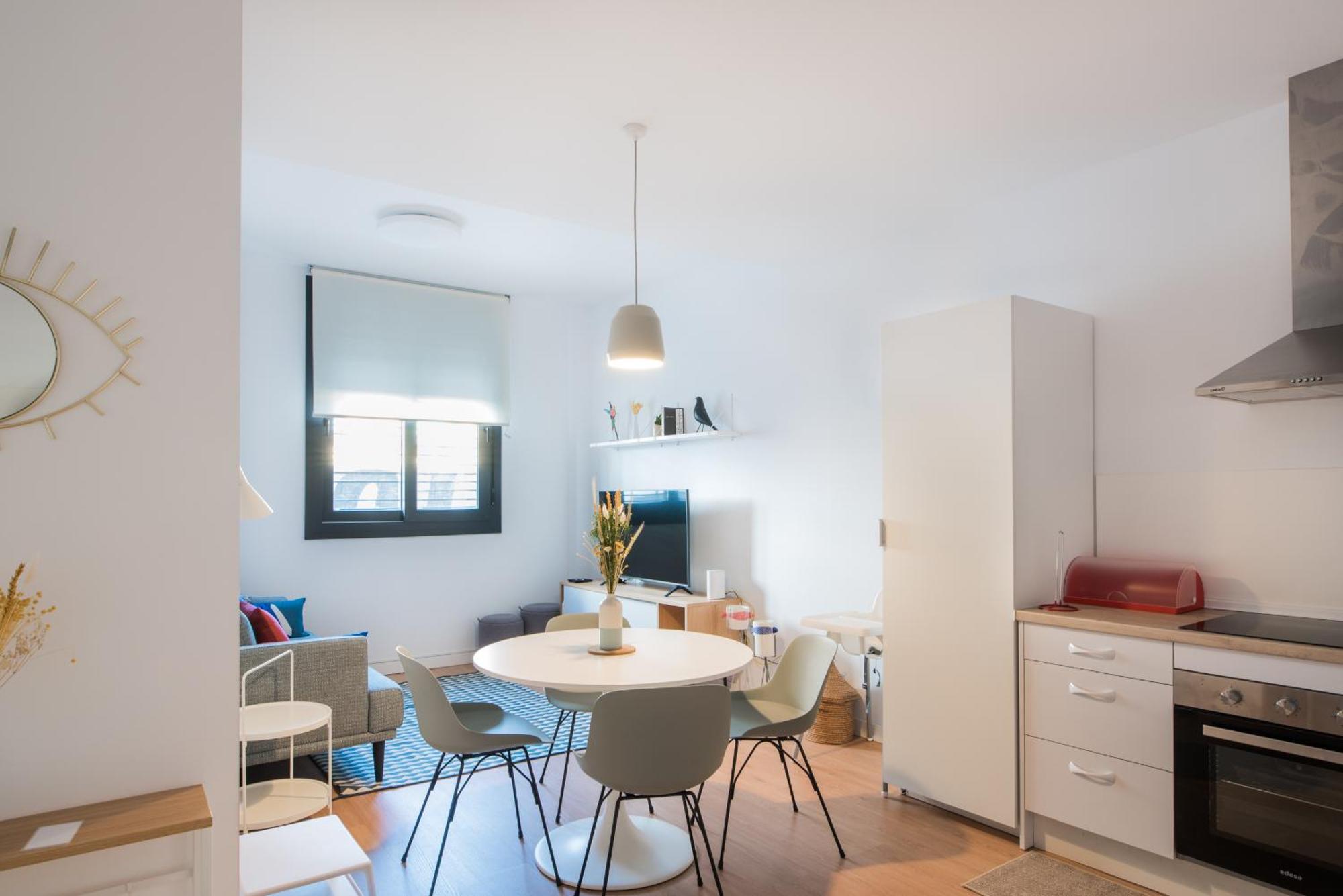 Cozy Modern Flat Terrace 2 Bedrooms 2 Bathrooms Málaga