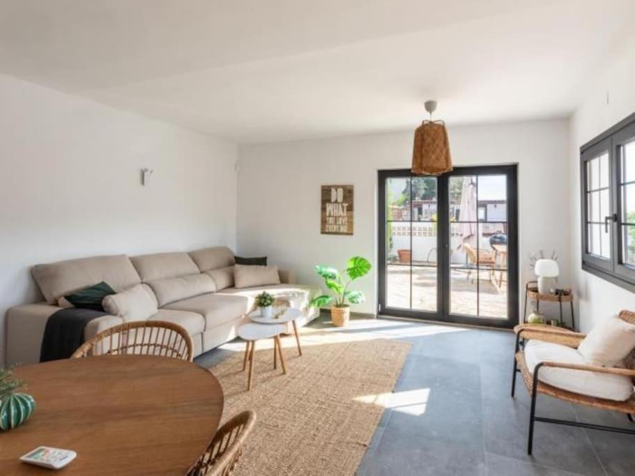 Villa Pedregalejo Sea&city With Private Heated Pool *