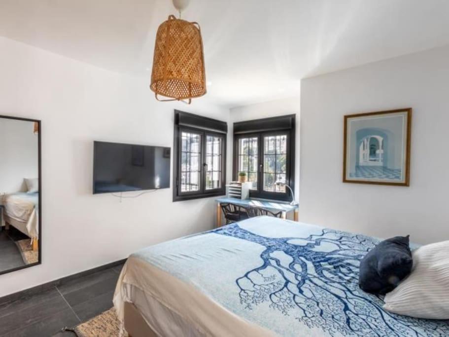 Villa Pedregalejo Sea&city With Private Heated Pool