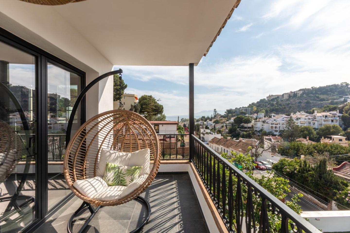Villa Pedregalejo Sea&city With Private Heated Pool