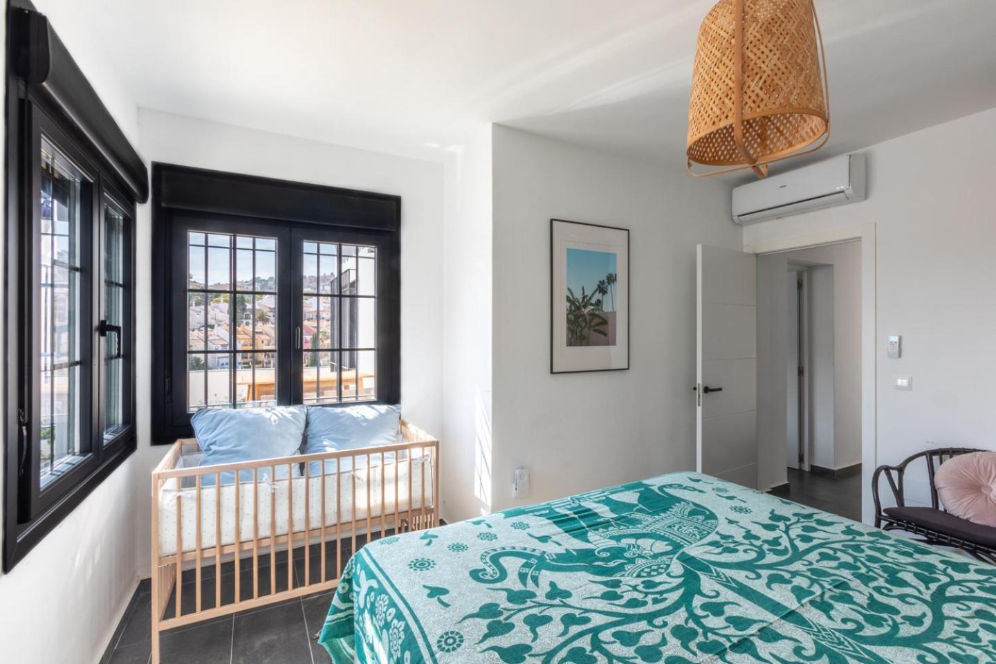 Villa Pedregalejo Sea&city With Private Heated Pool *