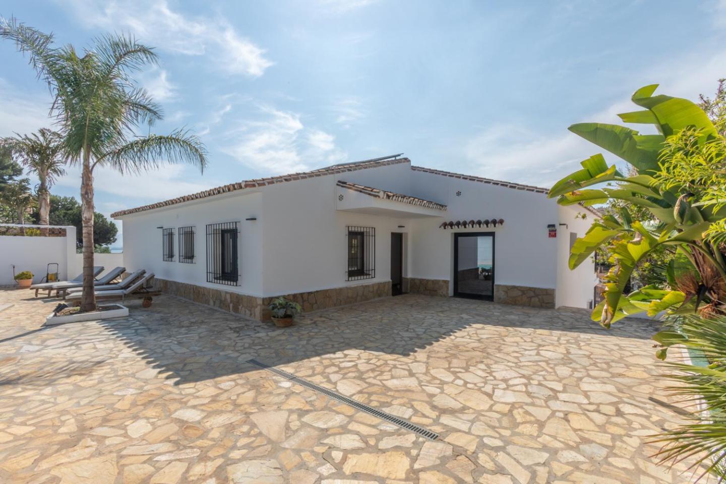 Pedregalejo Sea&city With Private Heated Pool