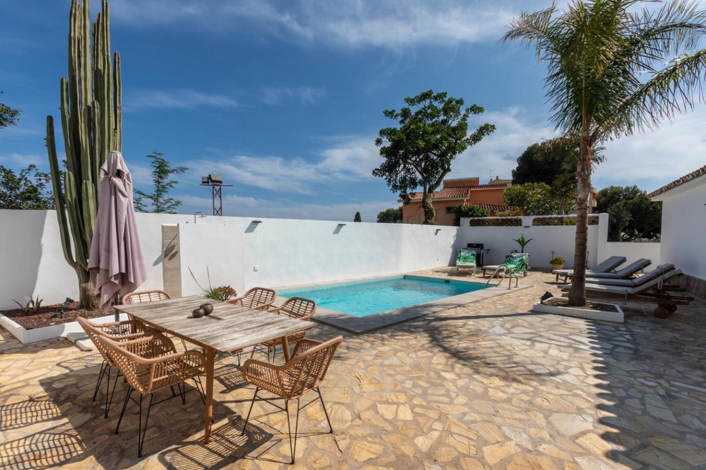 Villa Pedregalejo Sea&city With Private Heated Pool Málaga