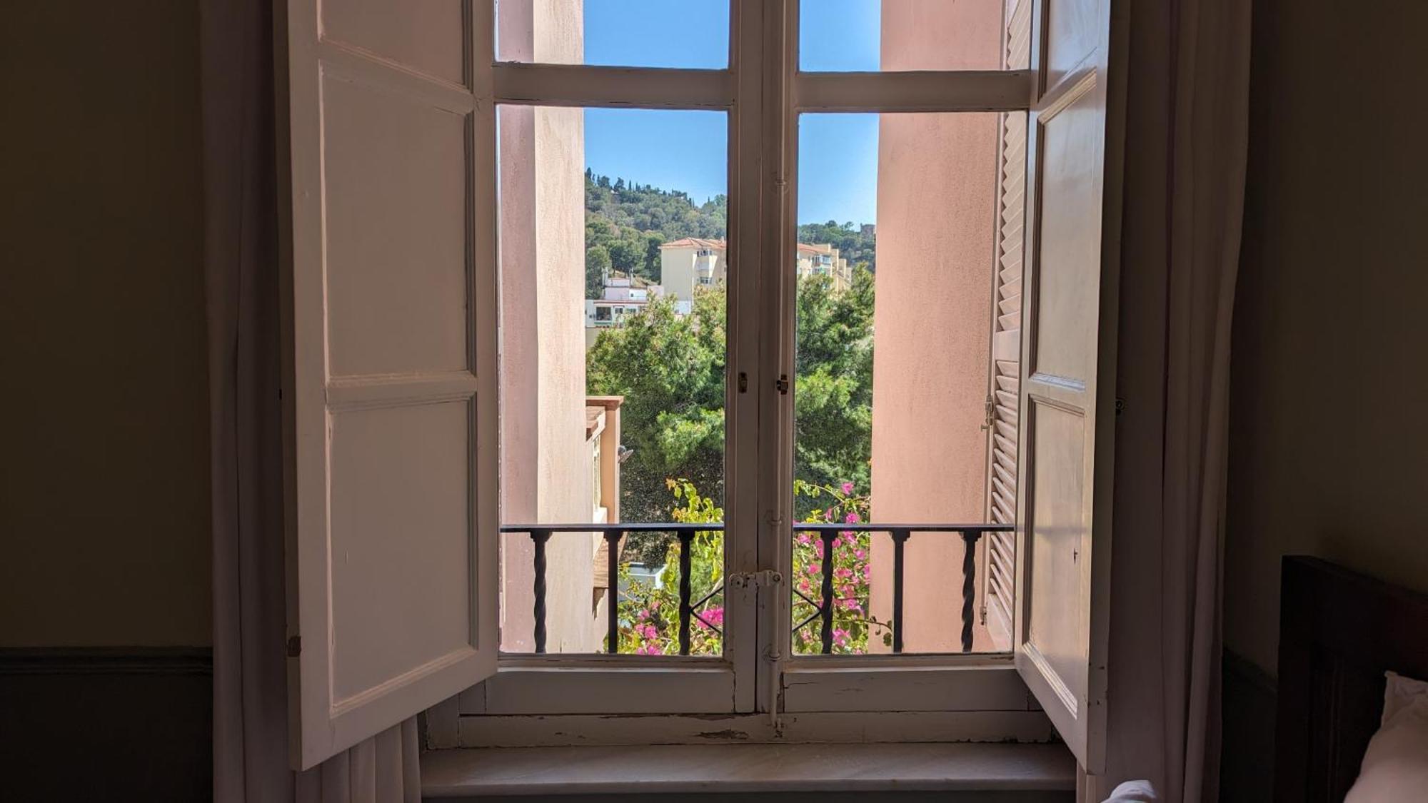 Victoria 2* Malaga