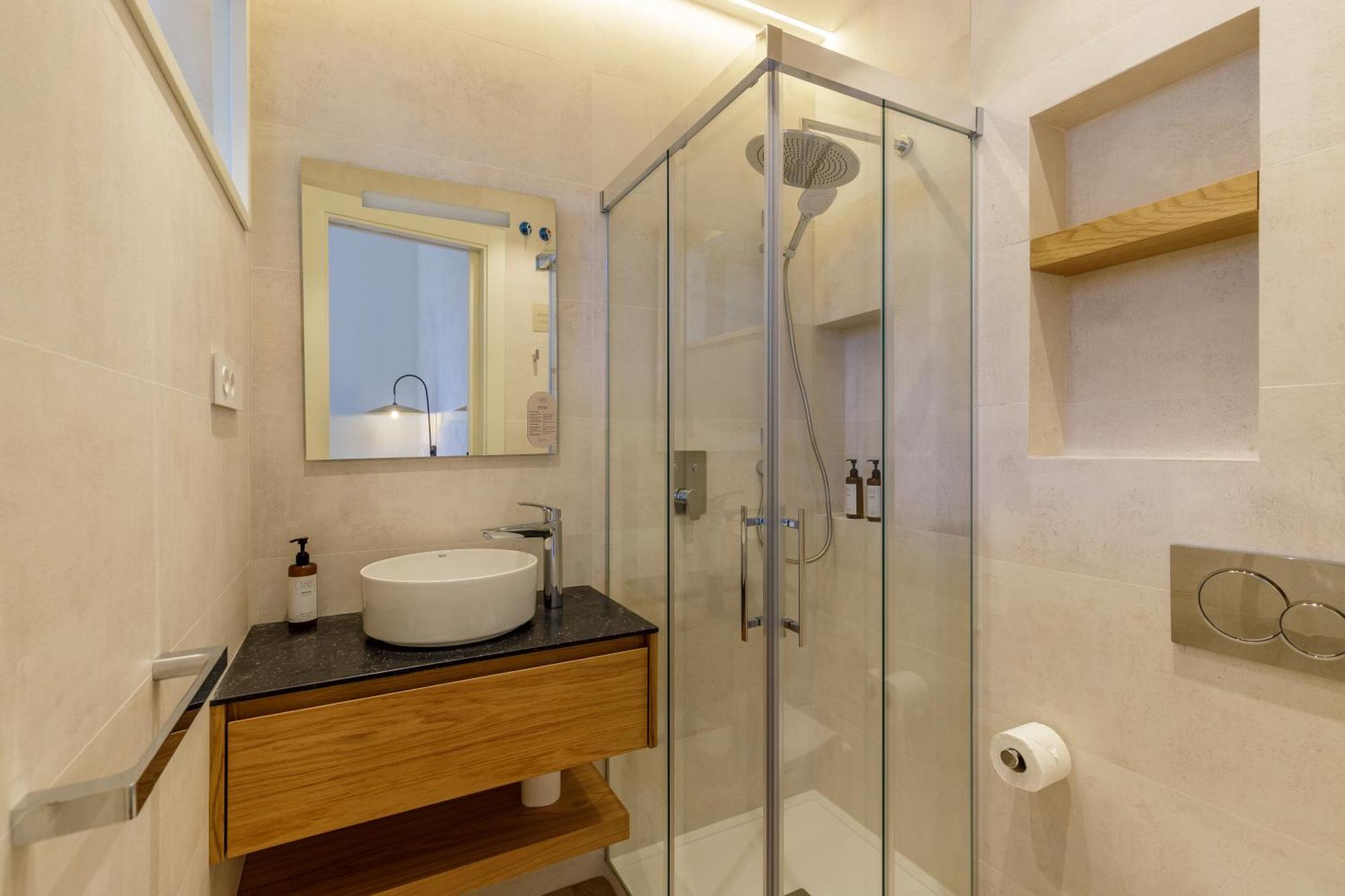 Marques De Velazquez Ii By Caleta Homes Málaga