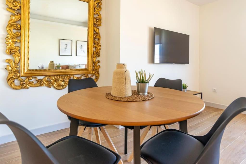 Tribuna I By Ele Apartmens * Málaga