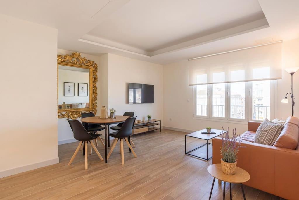 Tribuna I By Ele Apartmens *