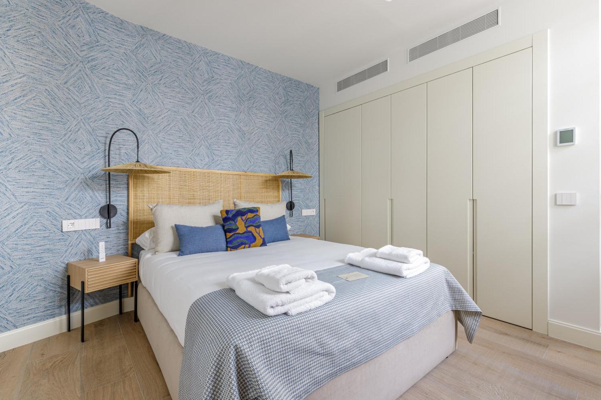 Marques De Velazquez Ii By Caleta Homes Apartment *