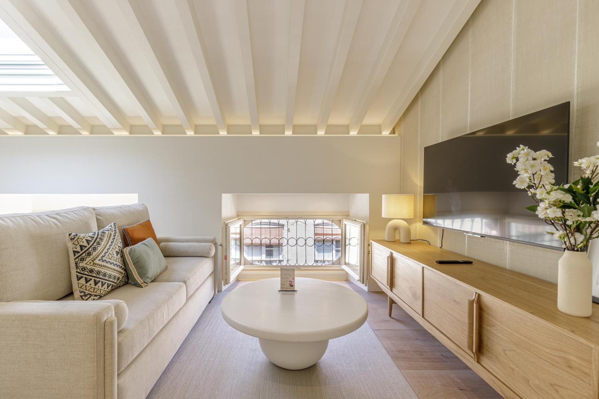 Marques De Velazquez Ii By Caleta Homes Apartment