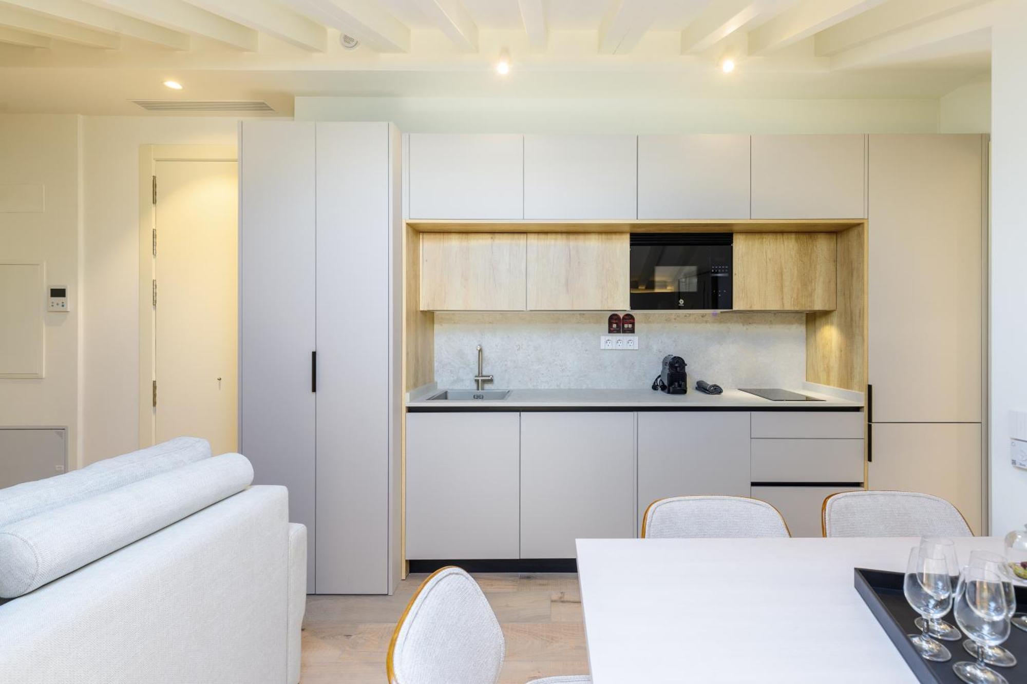 Marques De Velazquez Ii By Caleta Homes Málaga