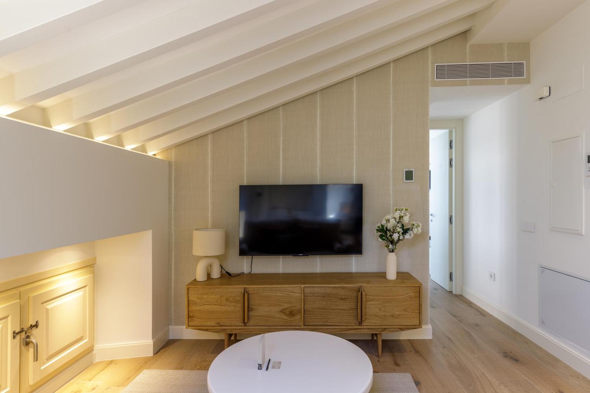 Marques De Velazquez Ii By Caleta Homes * Málaga