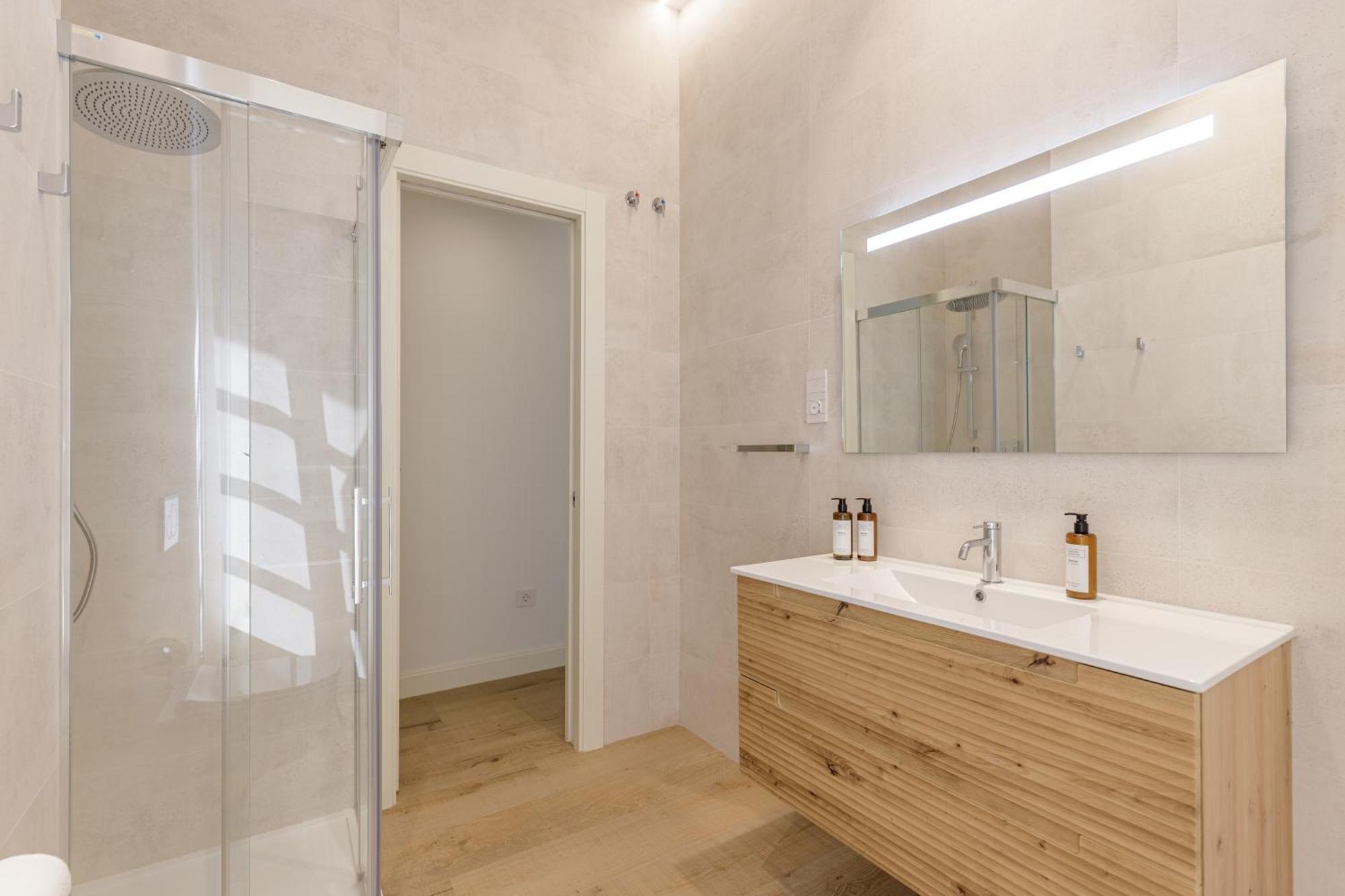 Marques De Velazquez Ii By Caleta Homes Málaga