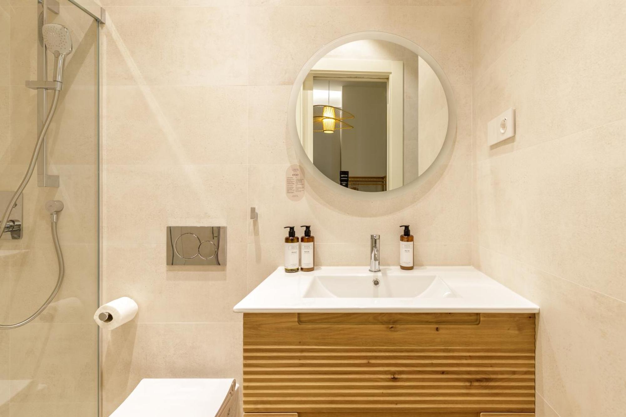 Marques De Velazquez Ii By Caleta Homes Málaga