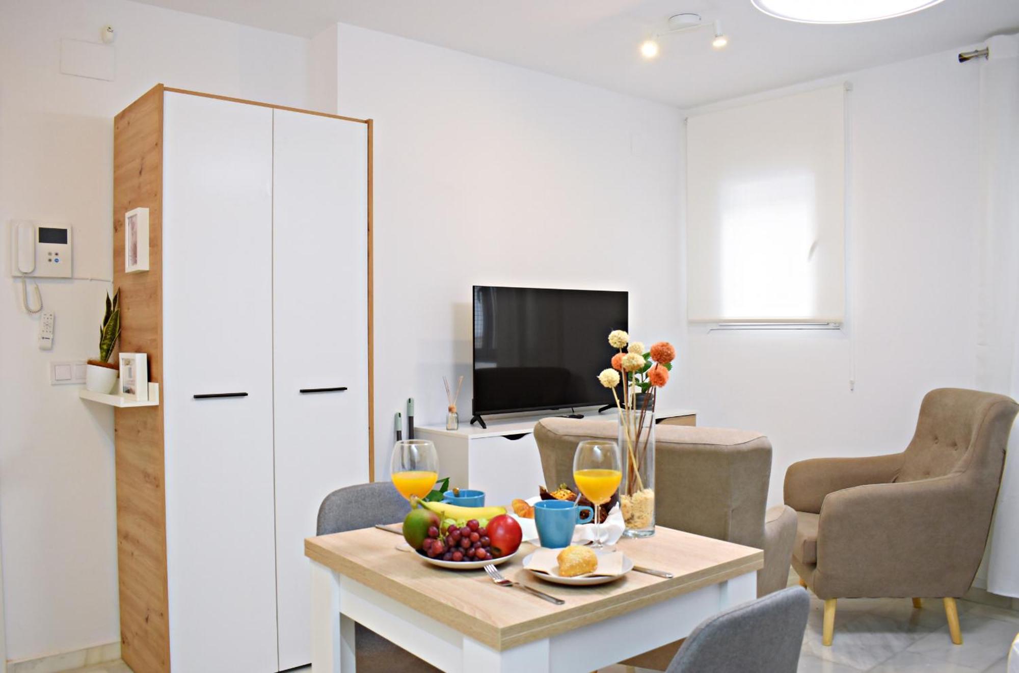 Appartement At La Isla Preciosos Cerca Del Centro De La Ciudad Y De La Playa Málaga