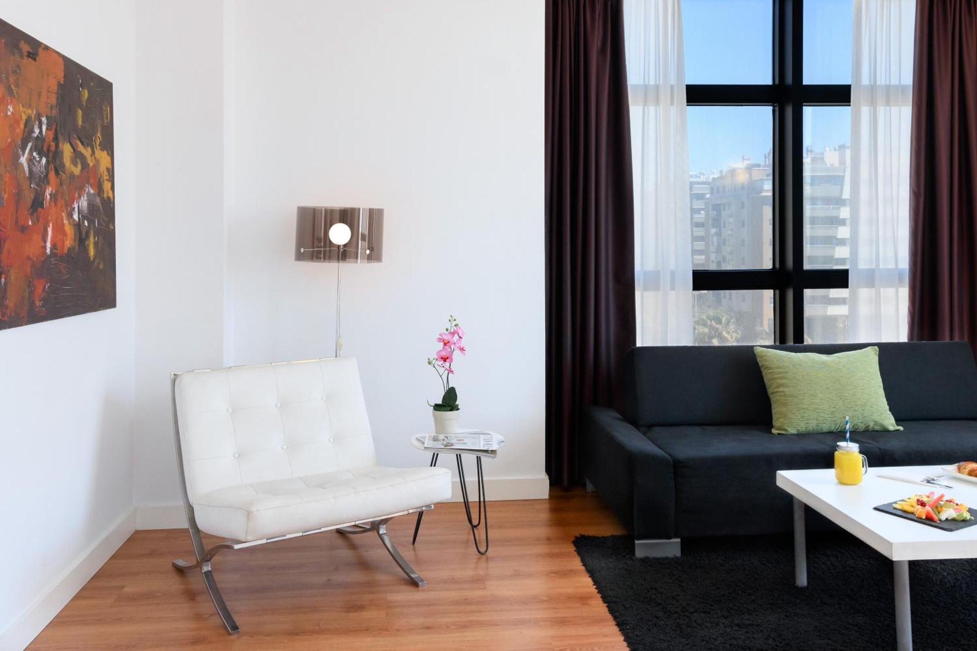 Catalonia Hotell