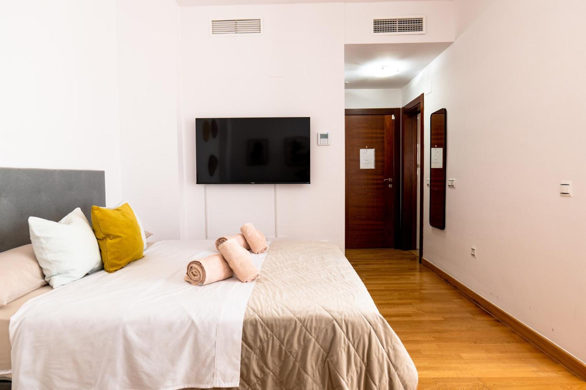 Estudio Centrico Agua Gibralfaro Con Piscina Leilighet *