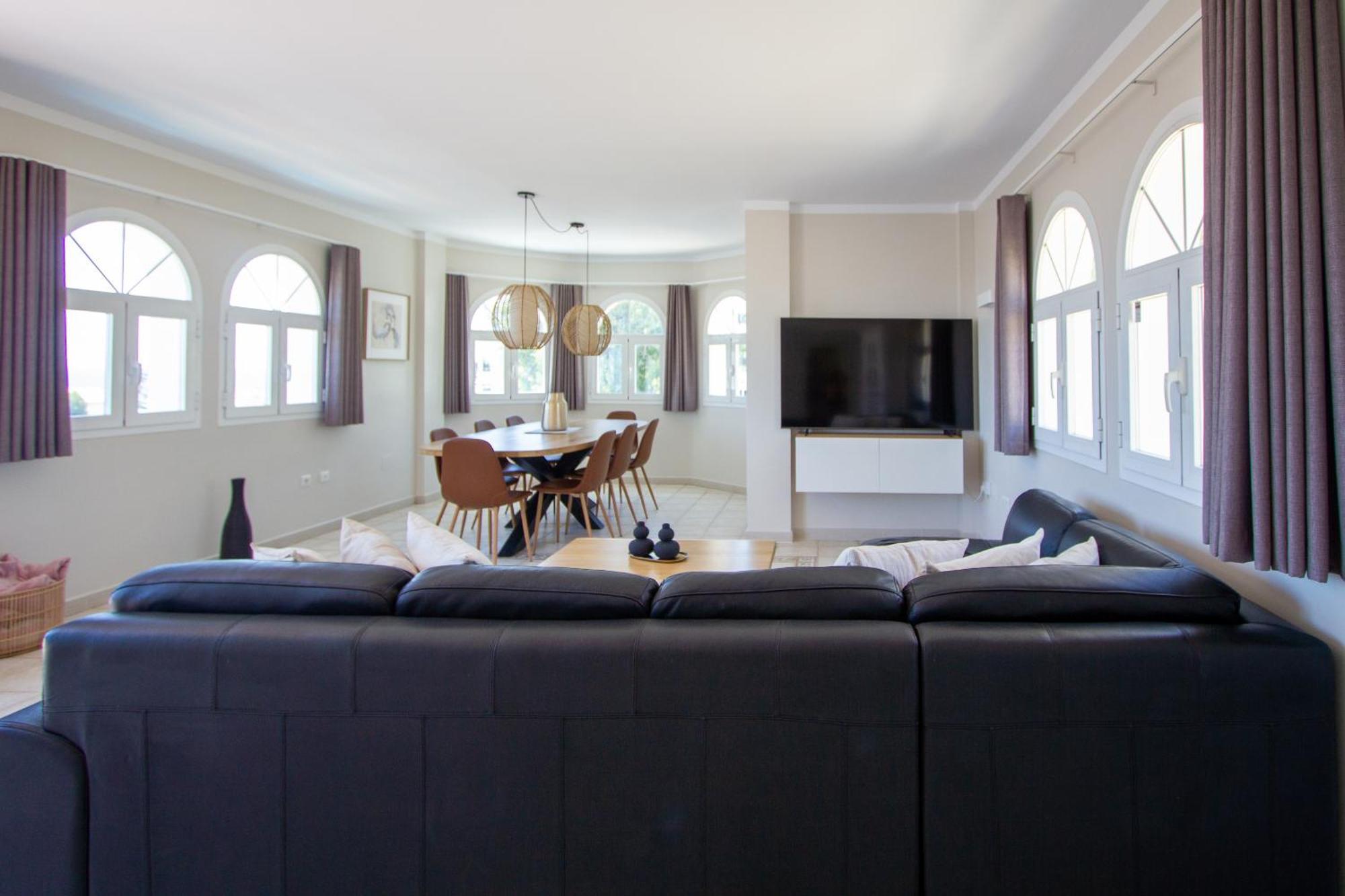 108-villa, 2 Minutes Walk To The Beach, Heated Pool Villa Málaga