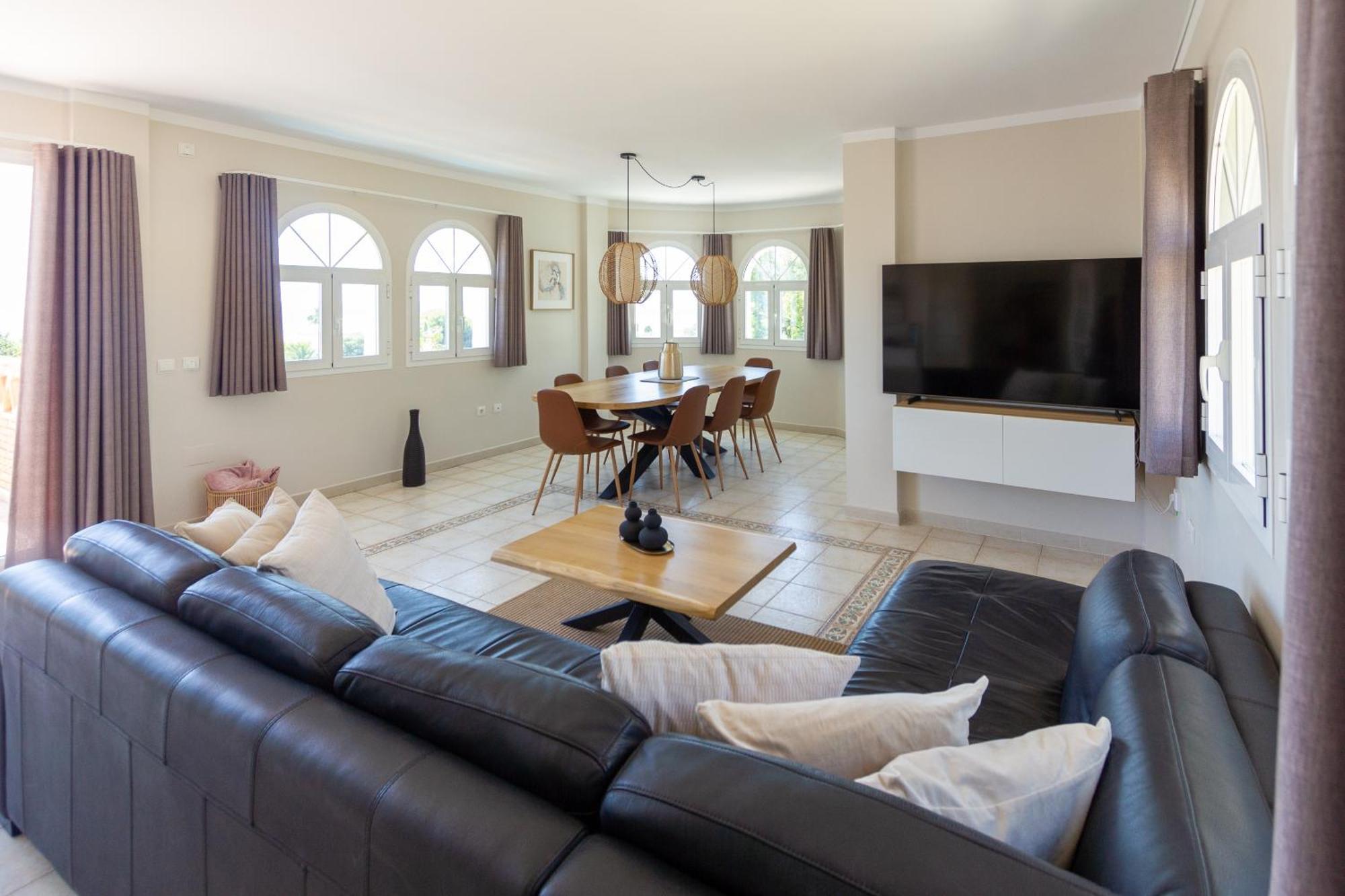 108-villa, 2 Minutes Walk To The Beach, Heated Pool *