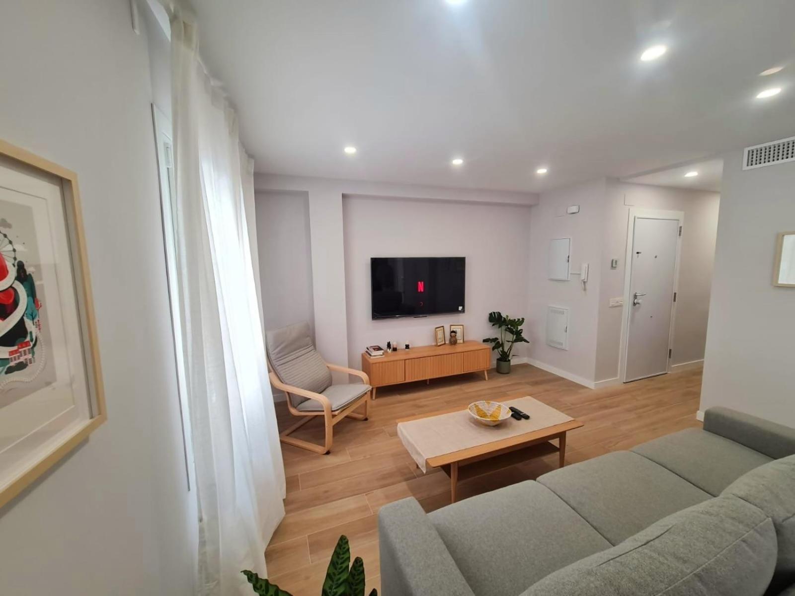 Arenas Del Piso En Playas Del Palo Appartement *