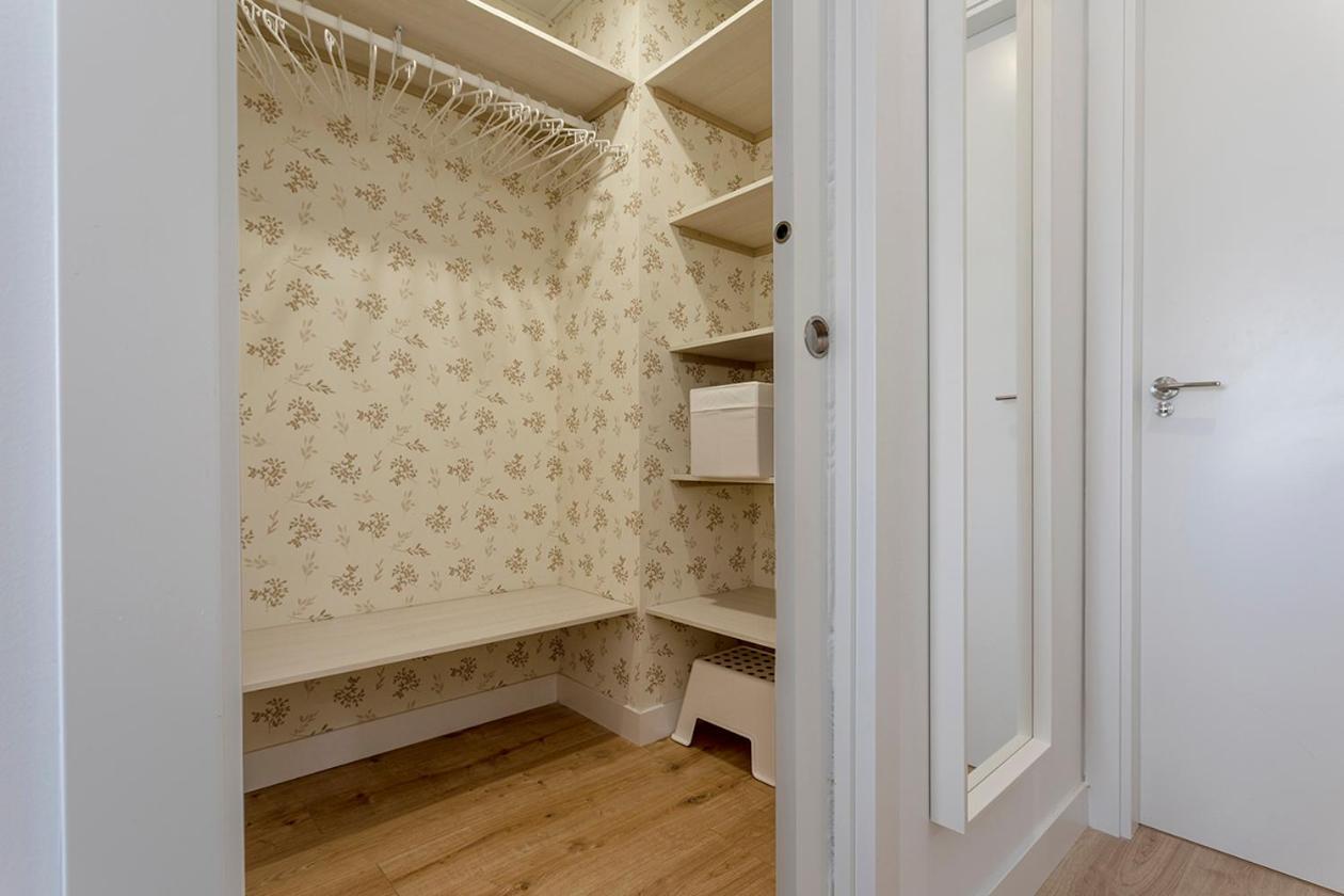Martiricos By Rent Me Appartement