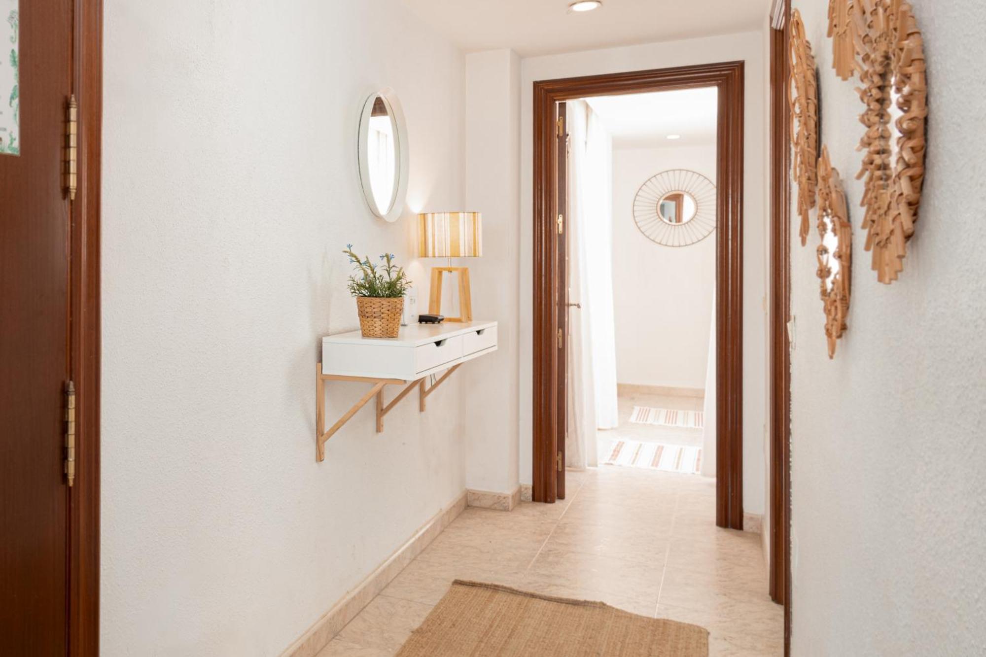 C103 - Sunny Terrace, Old Town Views Apartamento *