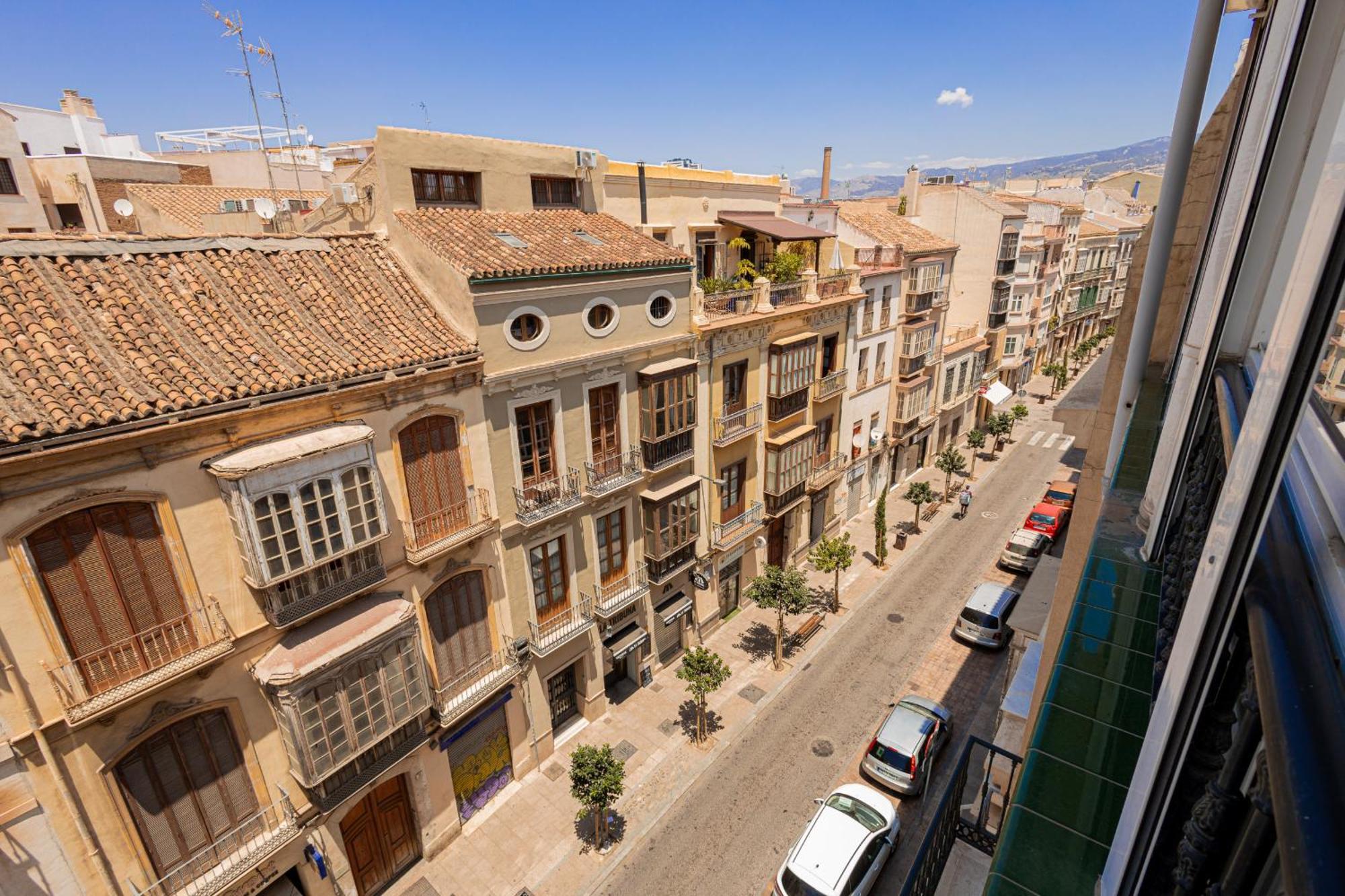 C103 - Sunny Terrace, Old Town Views Apartment Málaga