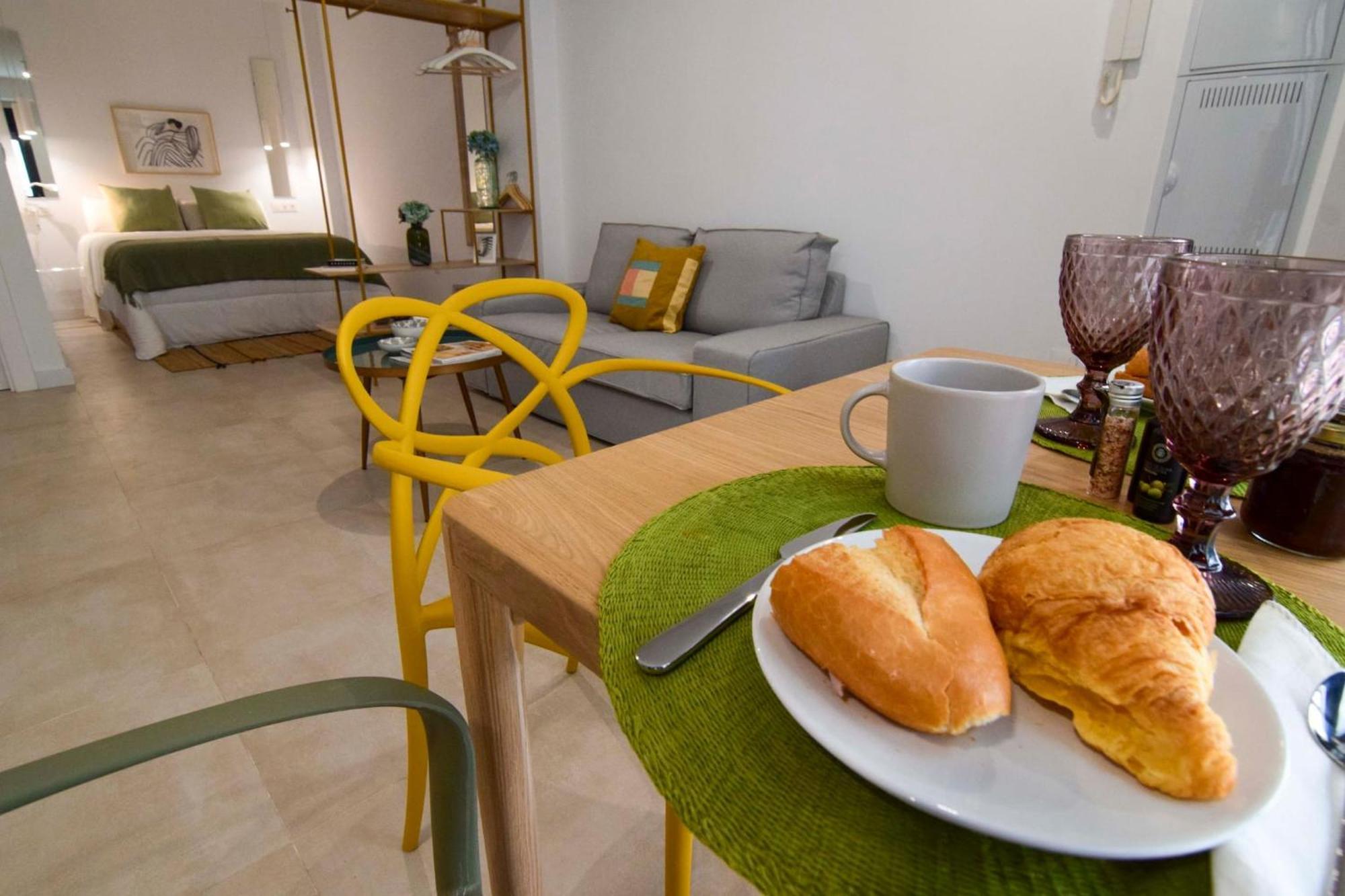 Apartamento Estudios Ollerias By Sharingco Málaga