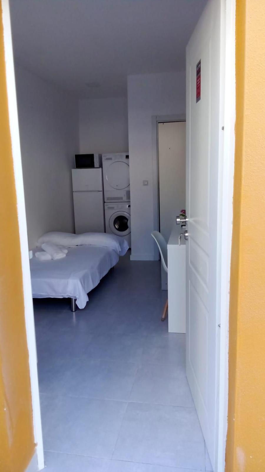 Apartamento Estudio Encantador Cerca Del Carrefour Rosaleda 1