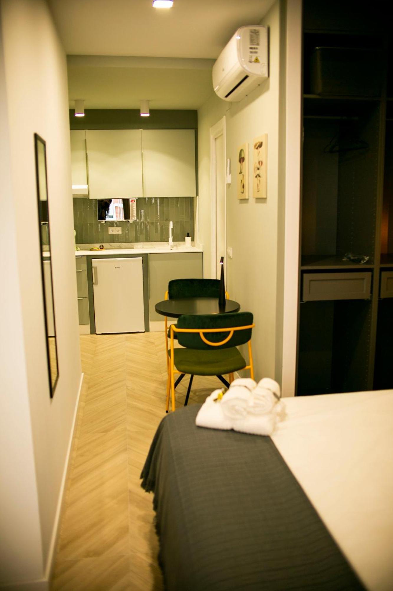Casa Lyrata Comfort & Design