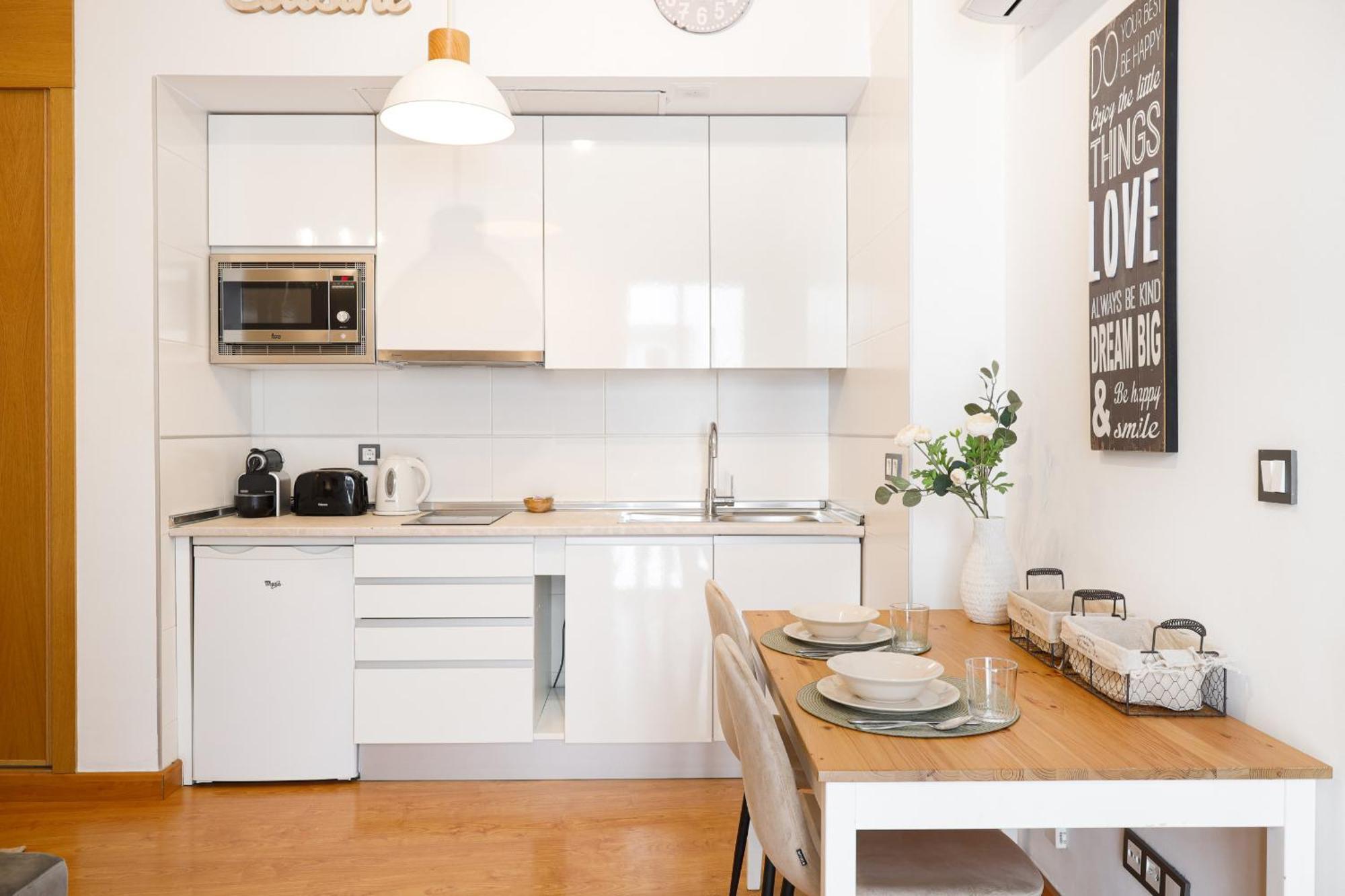 C15 - Charming Modern In The Centre Leilighet *