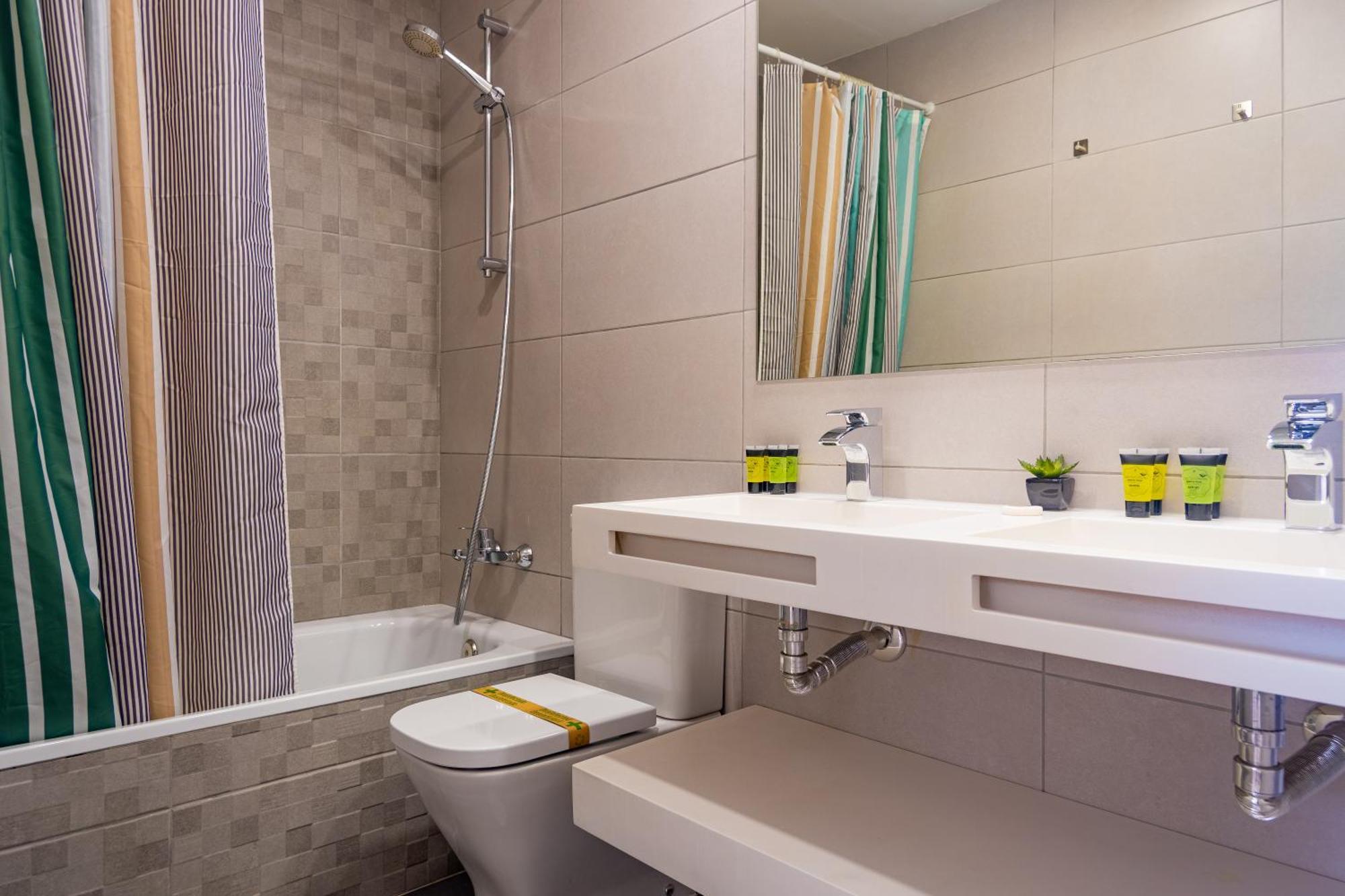 Apartment With Pool-2bedrooms 2bathrooms-malaga