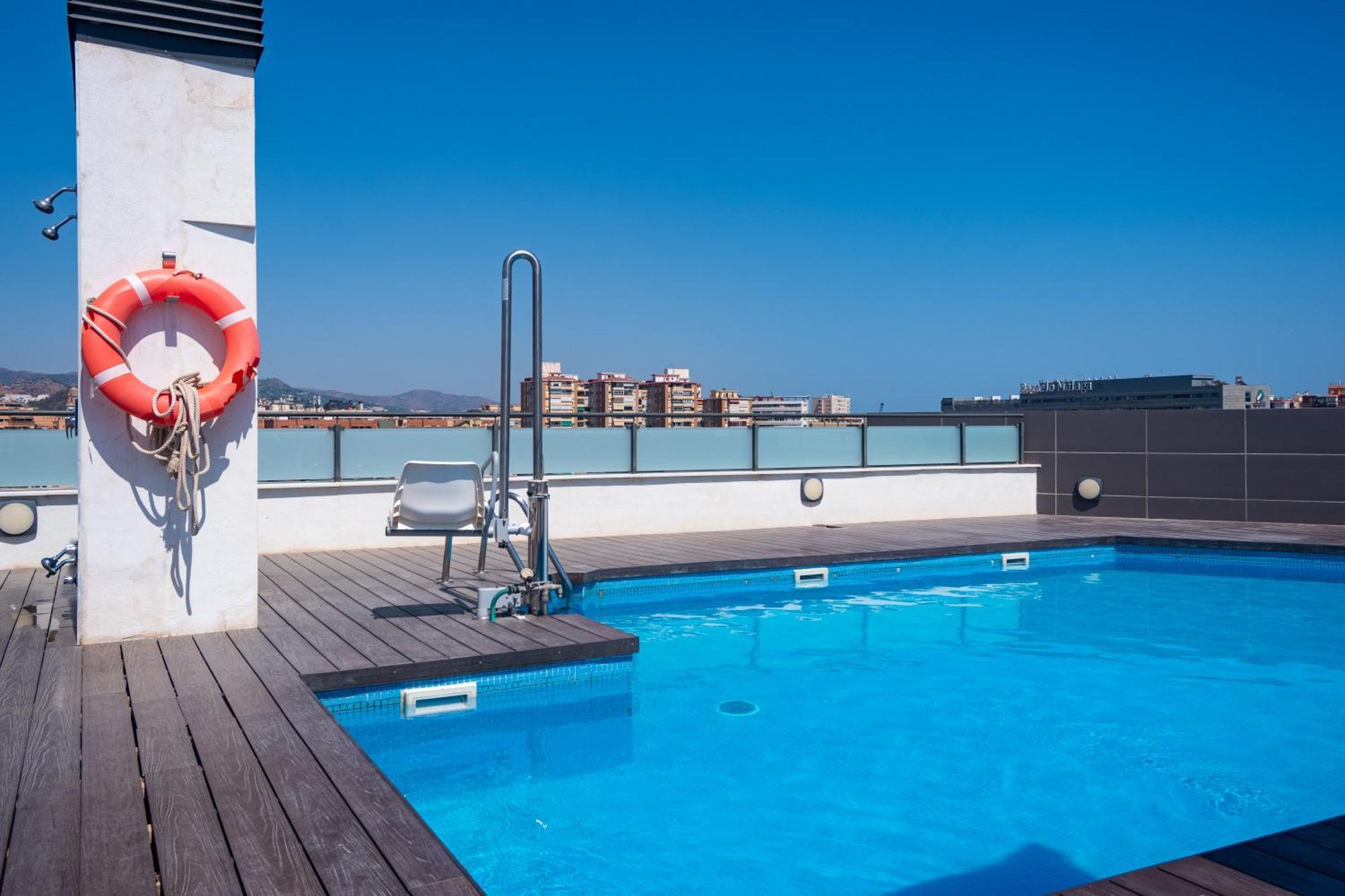 With Pool-2bedrooms 2bathrooms-malaga Apartment Malaga