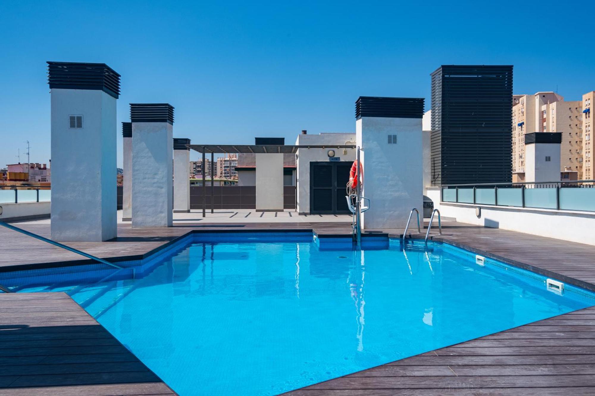 With Pool-2bedrooms 2bathrooms-malaga Apartment *